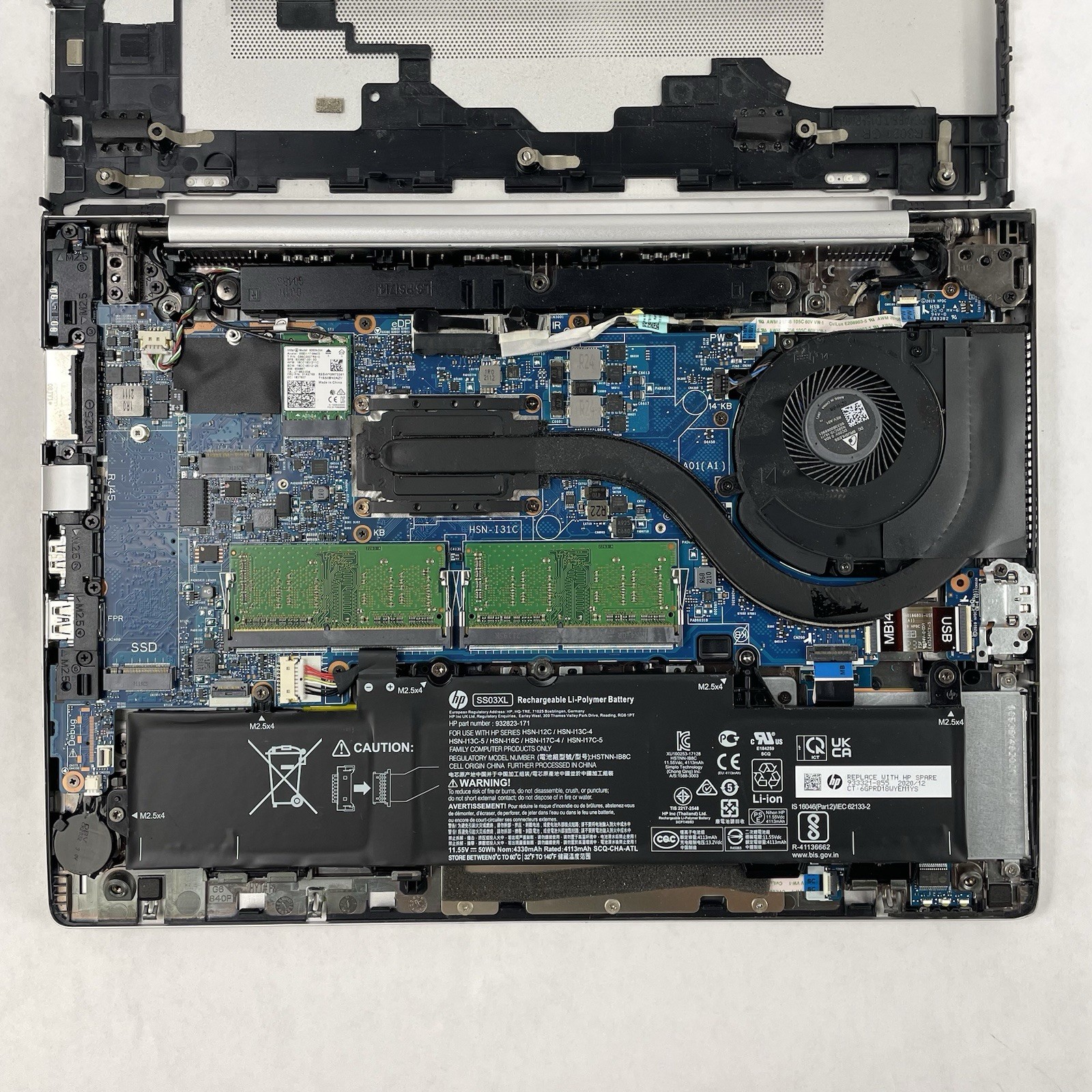 HP mt45 14″ Ryzen 3 Pro 3300U 2.10 GHz 8 GB RAM No SSD/OS/AC – Tilted Key