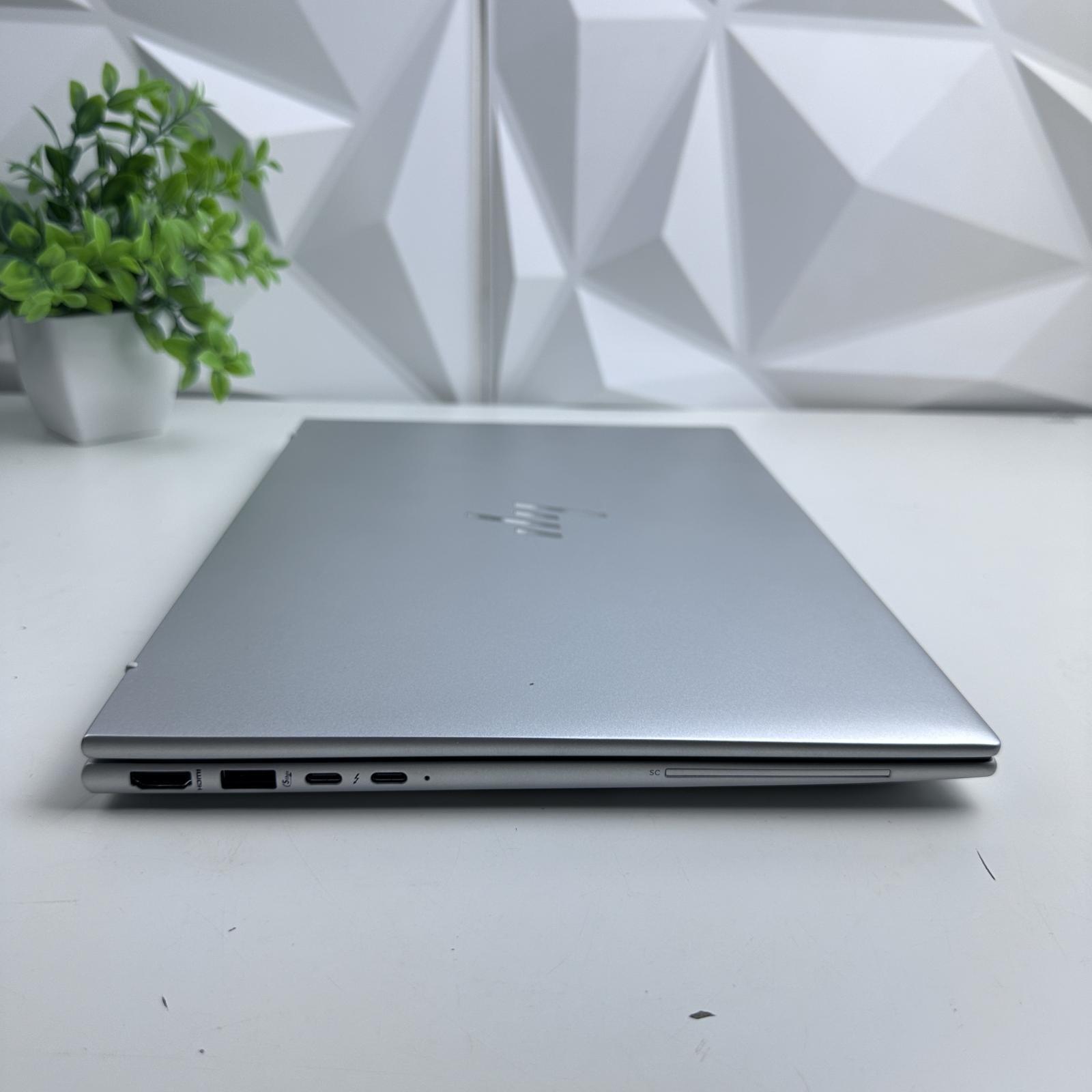 HP EliteBook 840 G11 Laptop, 14″ Touchscreen, Ultra 5 135U, 32GB RAM, 256GB SSD