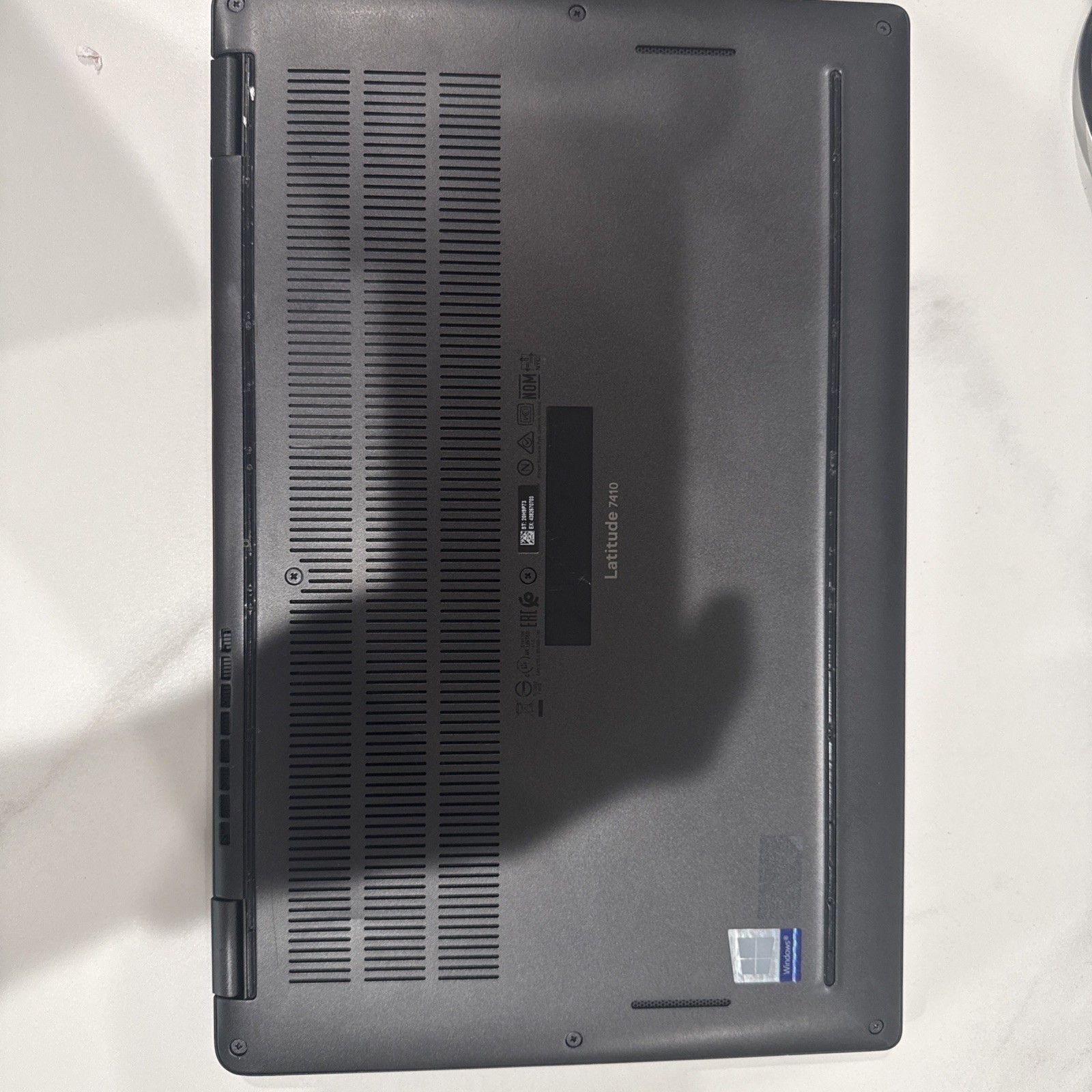 DELL LATITUDE 7410 1.7GHz i5-10310U 256GB SSD 8GB no p supply (Read description)