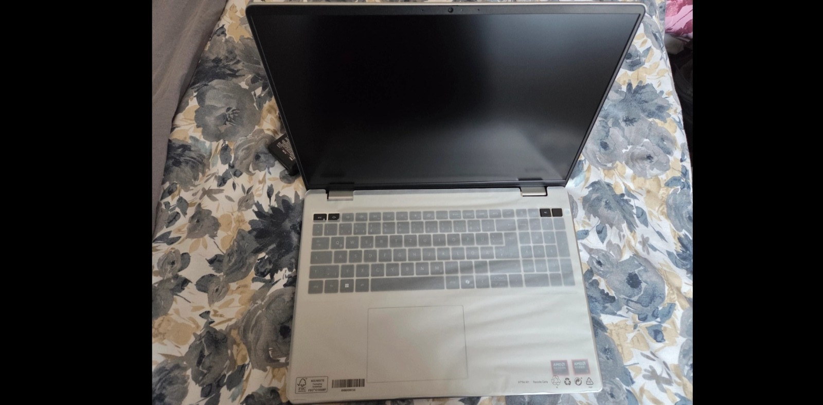Dell 16 16 inch Ryzen 7 7520U 16GB RAM 1TB SSD Win 11 Pro Silver