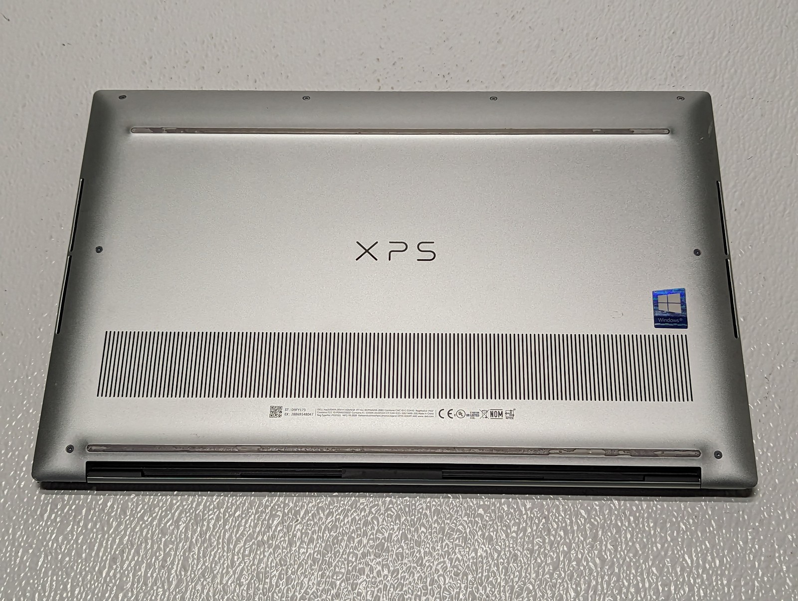 DELL XPS 15 9500 15.6″ I7-10750h 2.6GHz 32GB RAM 1TB SSD – Grade D