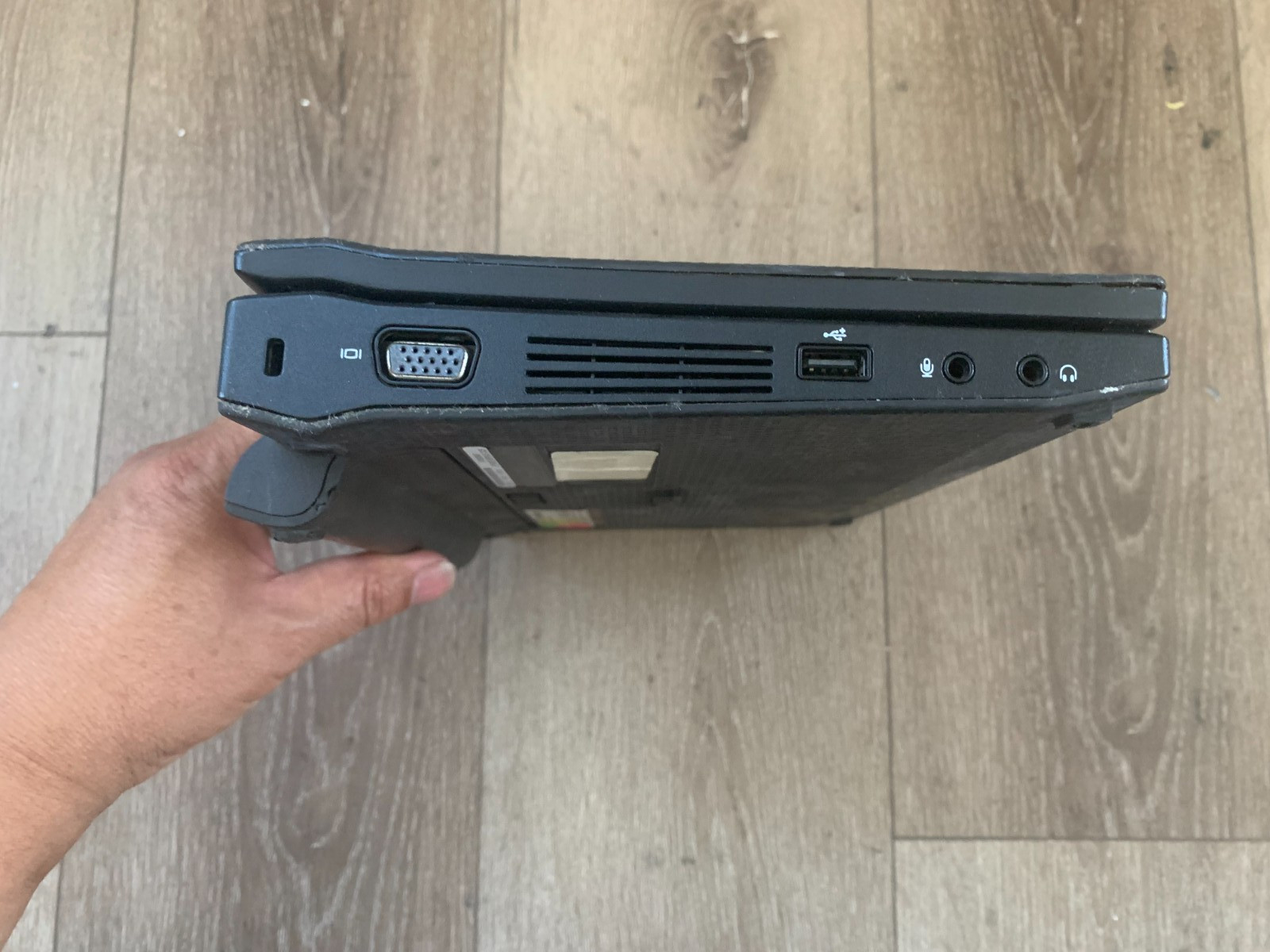Dell Latitude 2120 12.5″ Intel Atom N455 1.66GHz 2GB RAM 250GB HDD Win 10 Pro