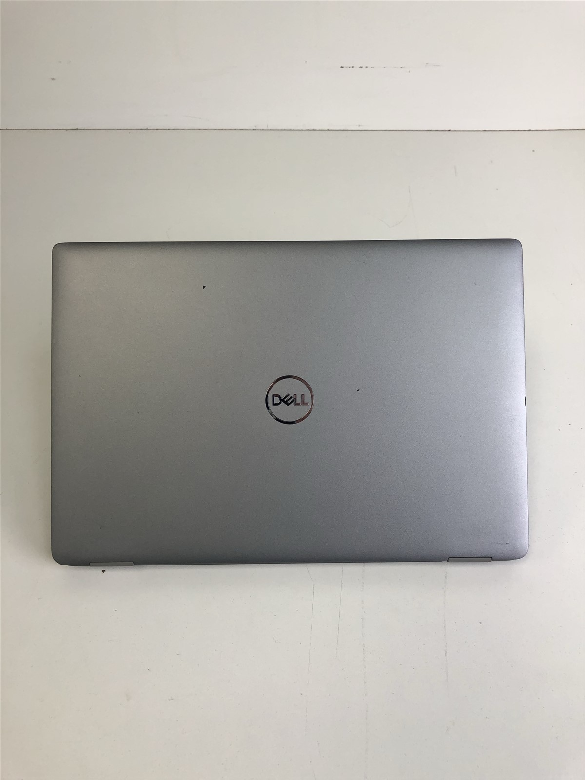 Dell Latitude 5330: Intel Core i5-1235U 1.3GHz – 8GB – 256GB (SELECT)