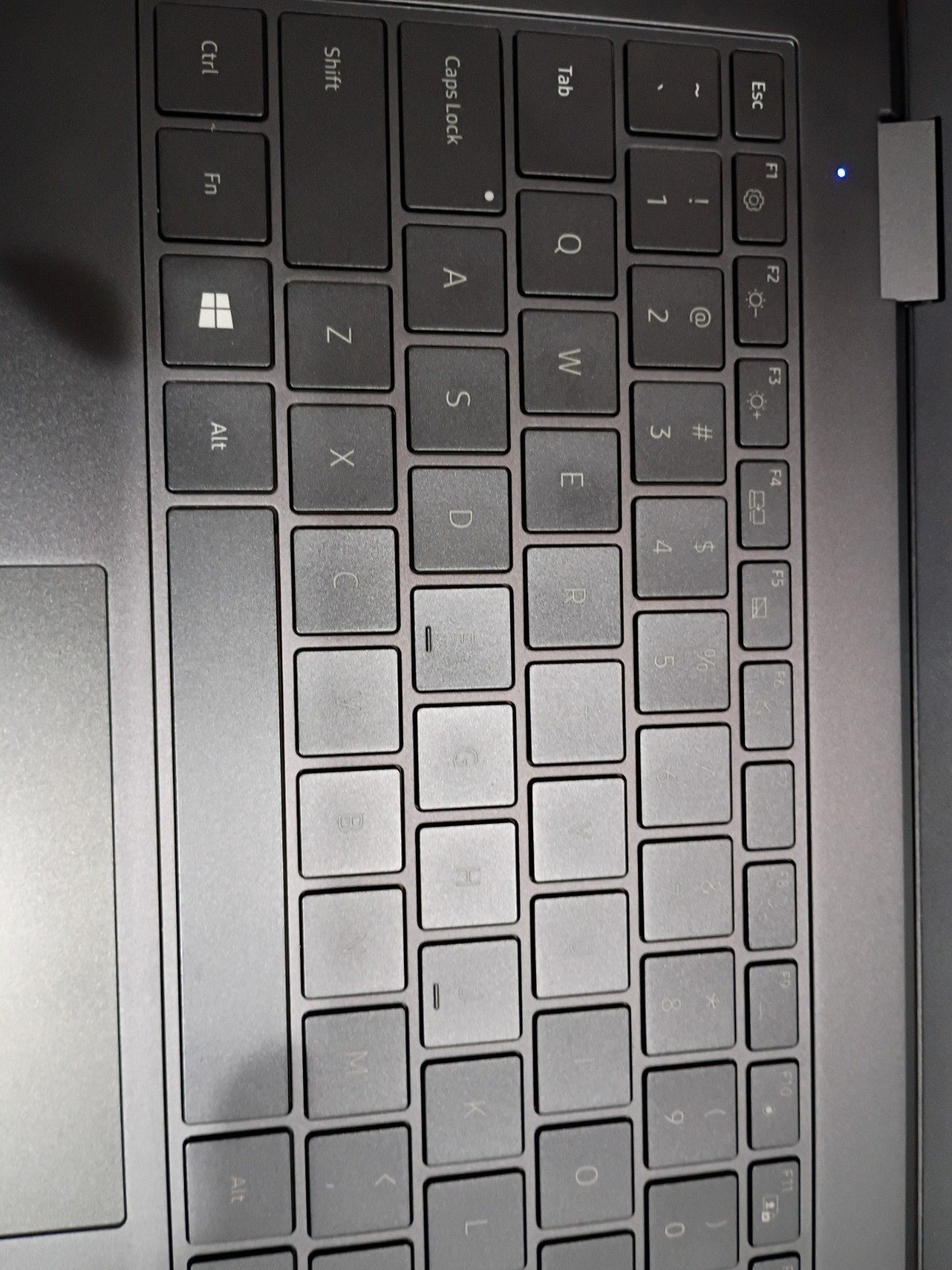 SAMSUNG NP730QDA | CORE i7-1165G7 | 512GB | 16GB | COMES WITH CHARGER |13.3in