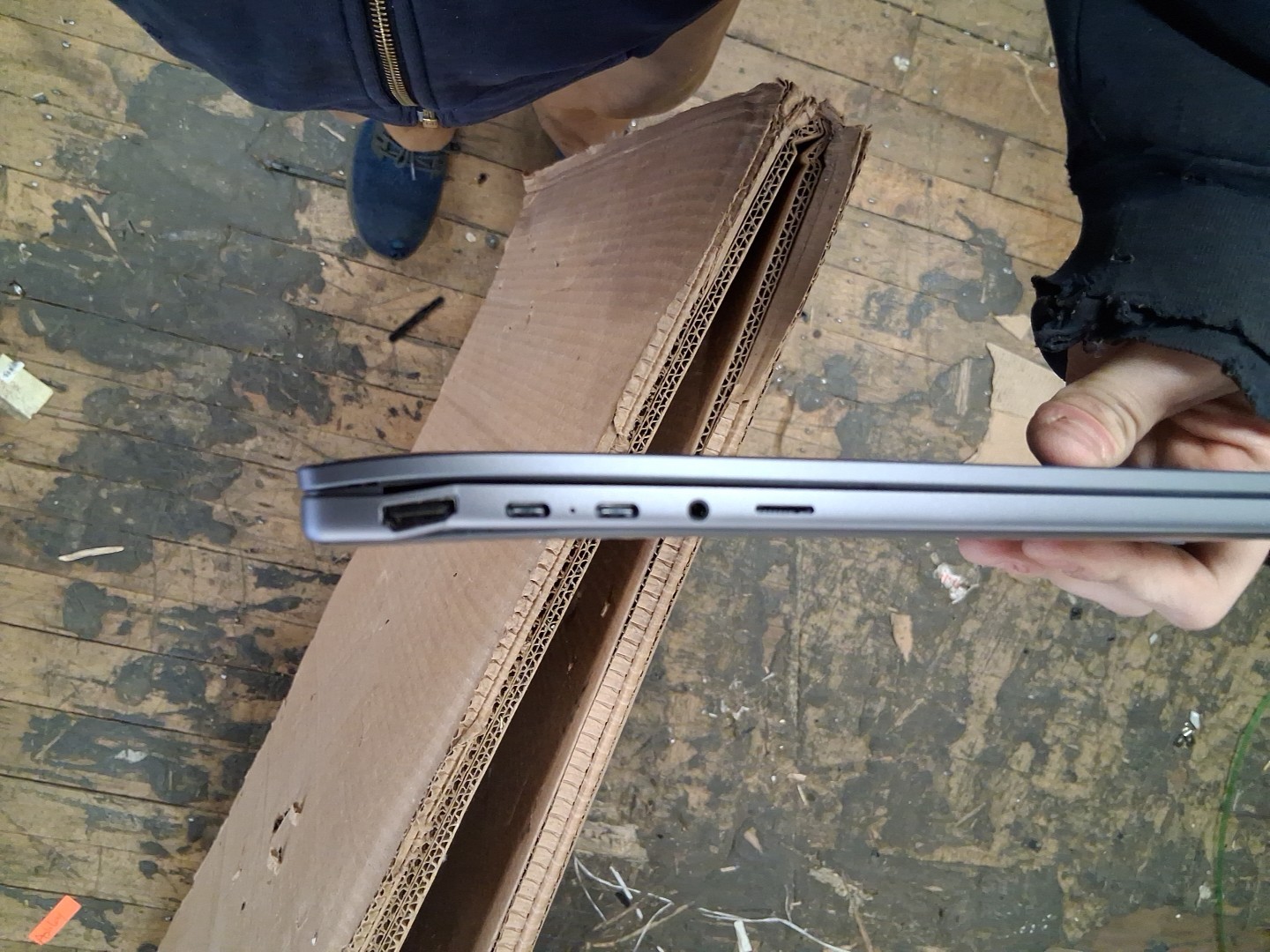 Lenovo 83LL000LUS 14IRU10 14″ Touchscreen Convertible 2in1 Chromebook For Parts