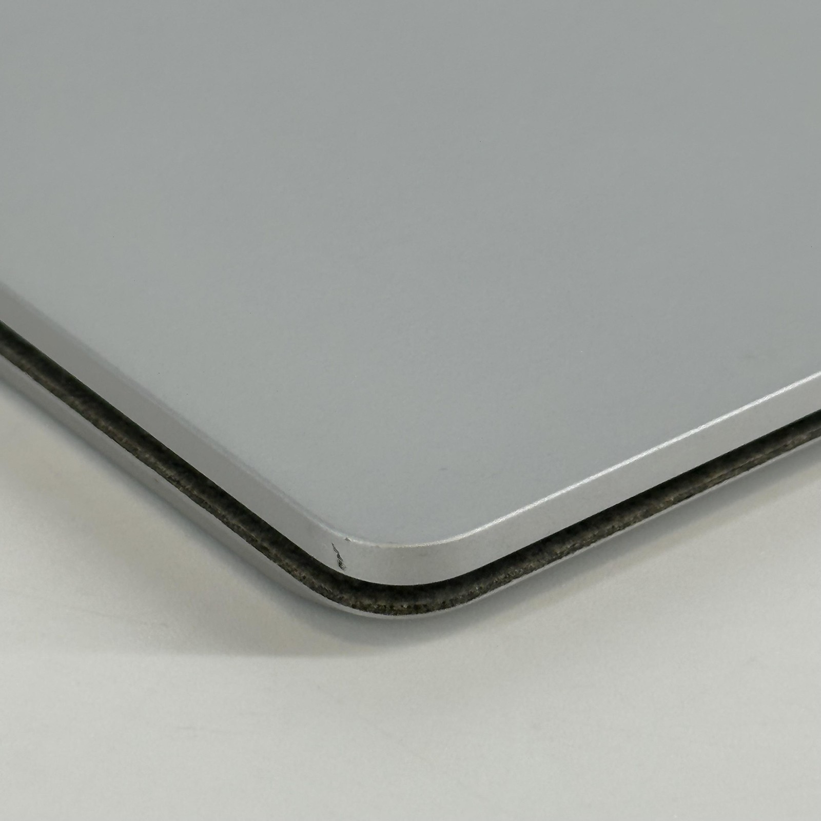 Microsoft Surface Laptop 2 13 2K TOUCH i7-8650U 1.90GHz 16GB 512GB SSD Very Good
