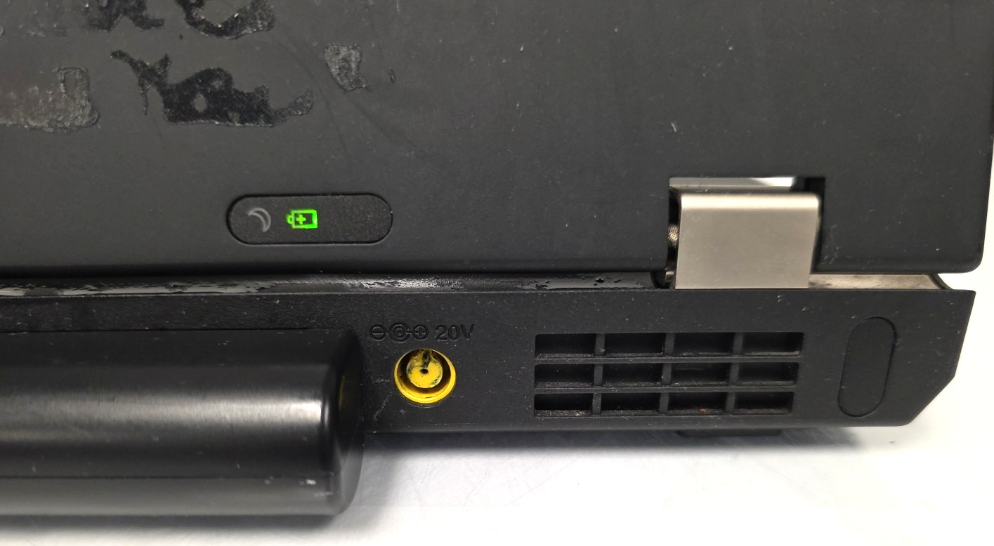 Lenovo ThinkPad T520| Intel Core i5-2520M| 4GB RAM| 320GB HDD| Linux Ubuntu