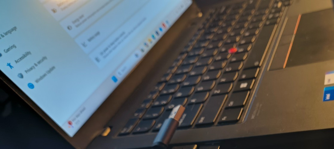 Lenovo ThinkPad T14 Gen 3 i7-1260P 16GB NON-TOUCH Win11Pro 512GB