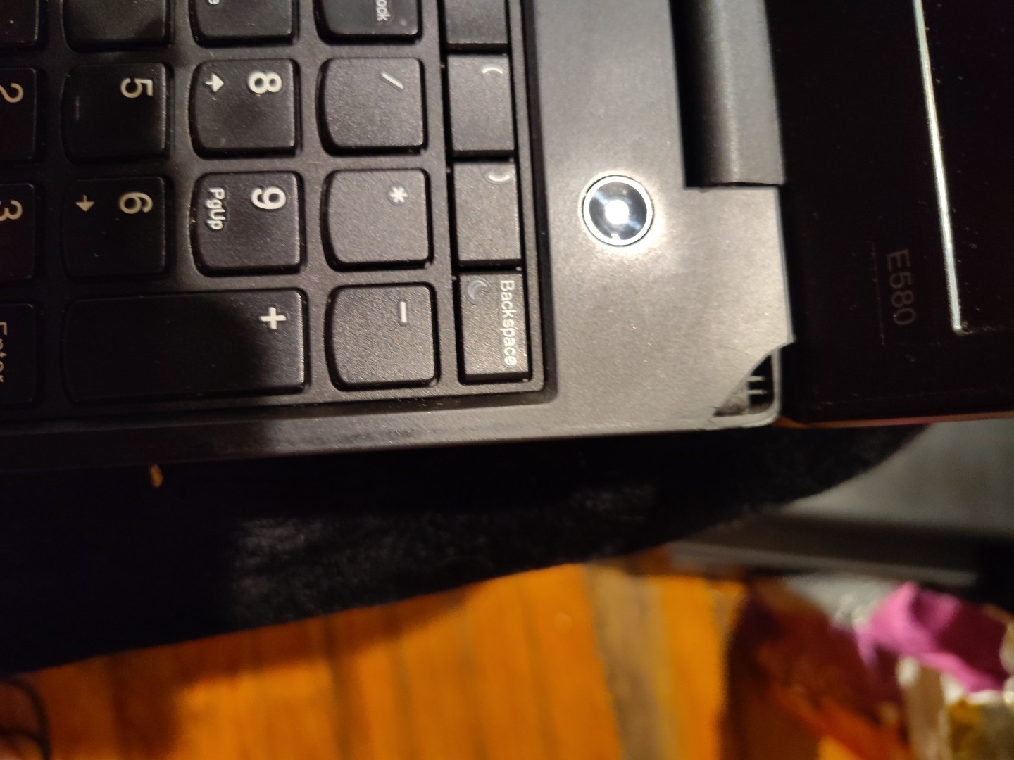 Lenovo ThinkPad E580 15.6″ Laptop Intel Core i5-8th Gen PARTS ONLY AS IS READ