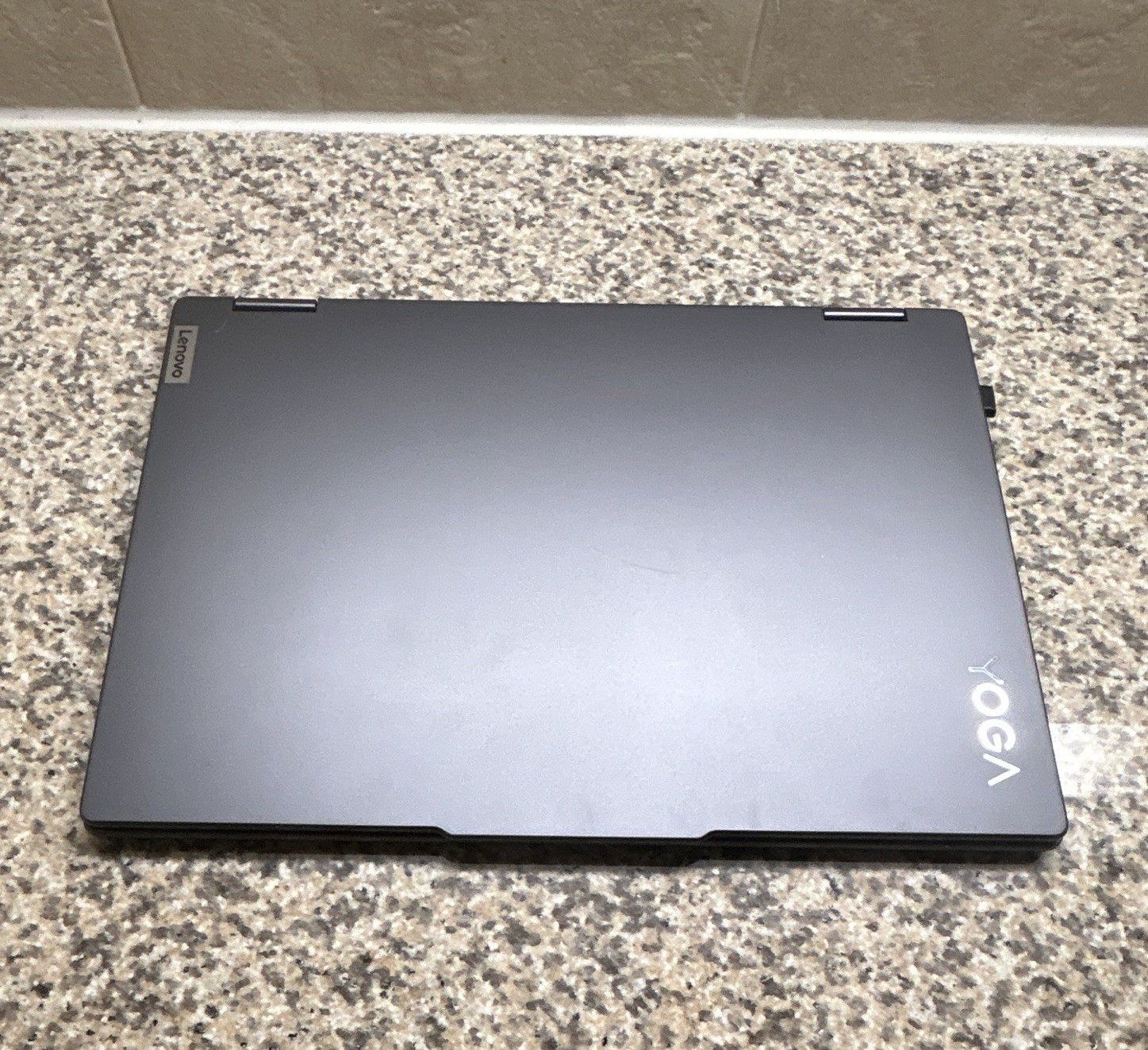 Lenovo Yoga 15.6″ i7 16GB 512GB 1920×1200