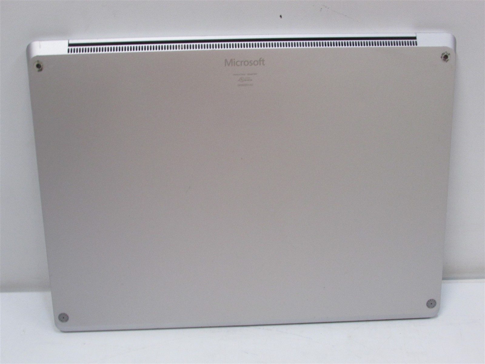 Microsoft Surface Laptop 3 1867 i7-1065G7 1.3GHz 16GB 256GB 13.5″ Win11 Home DMG
