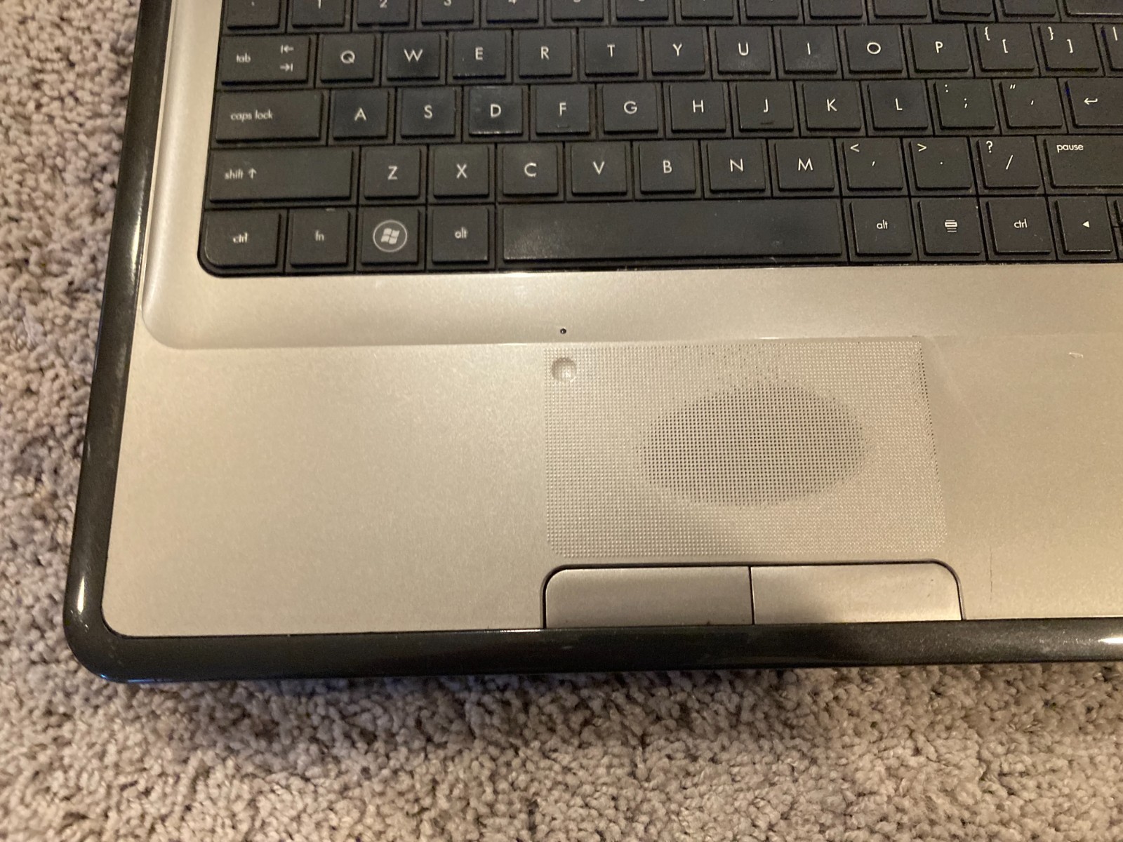 HP Pavilion G7 Notebook 250GB HDD/AMD A4/12GB RAM/Fedora