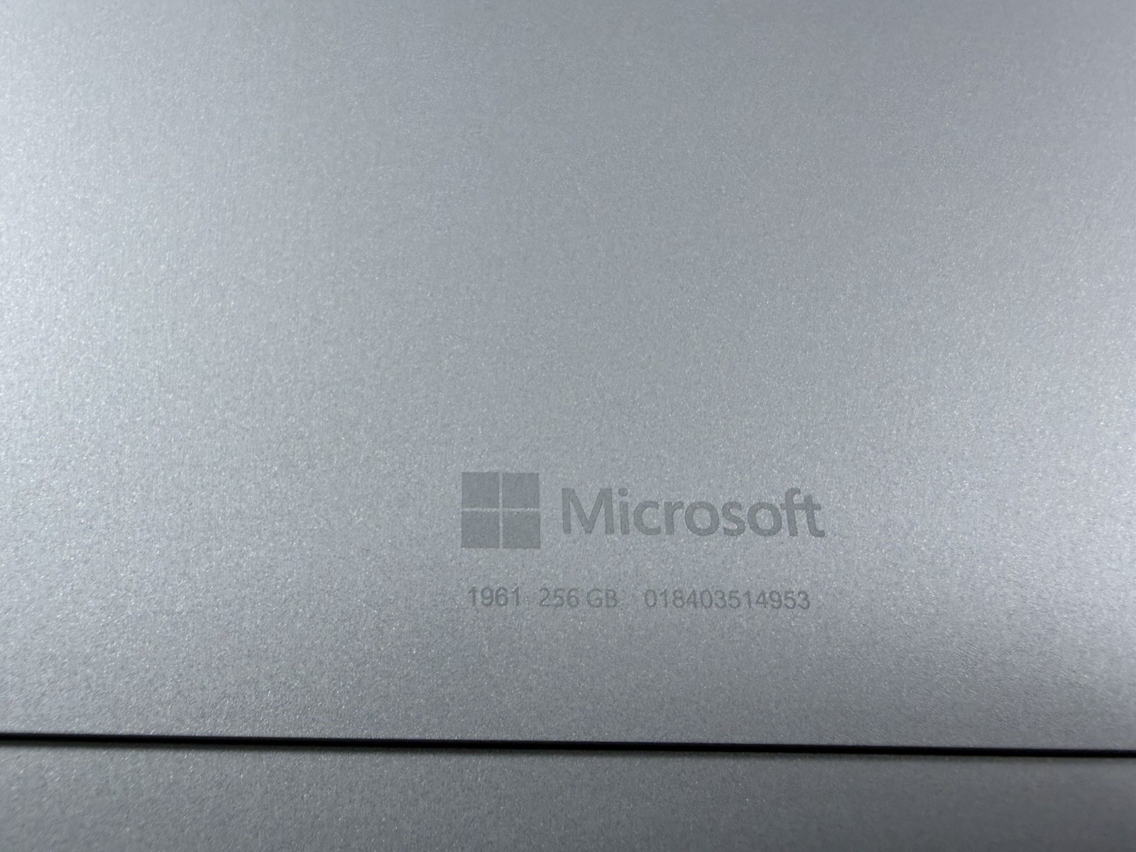 Microsoft Surface Pro 7 plus 1961 Core i5-1135G7 2.4GHz 16GB 256GB Win 11 Pro