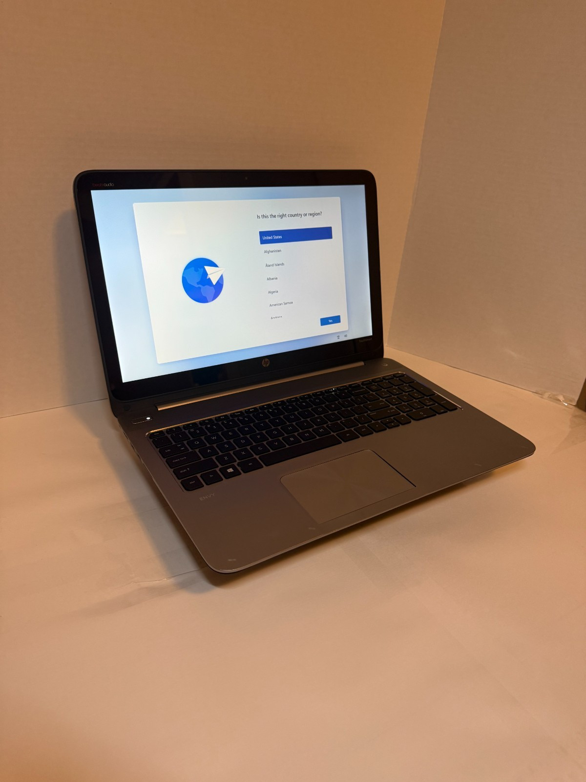 HP Envy Sleekbook AMD A10-5745m 2.10GHz 8GB Ram 1TB HDD Win 11 NEW BATTERY S4
