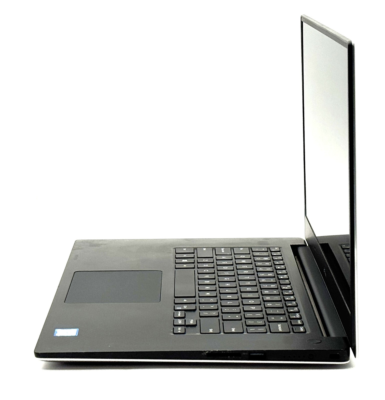 Dell XPS 15 9560 – 15.6″ FHD – i7‑7700HQ –16 GB RAM –GTX 1050 –512 GB SSD–Silver