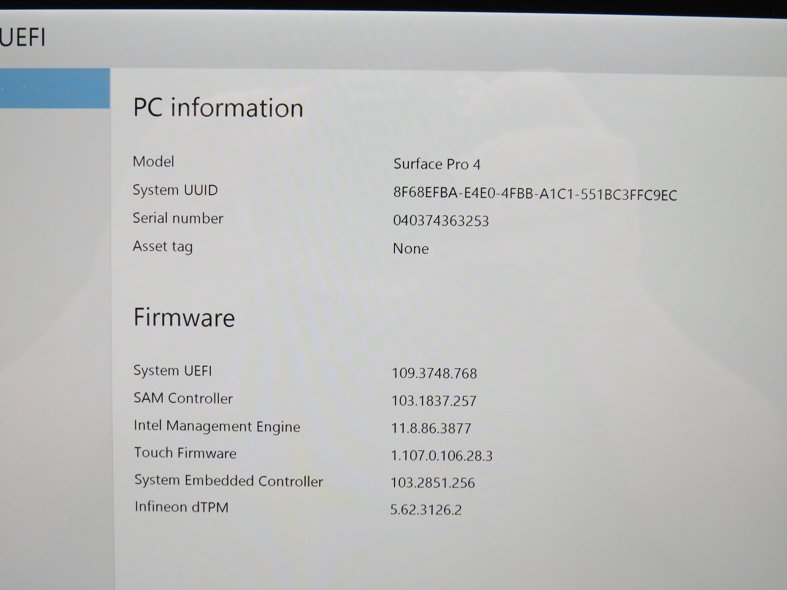 Surface Pro 4 1724 | i5-6300U @ 2.4GHz | 8GB DDR3 | 12″ | 256GB SSD | No OS/AC
