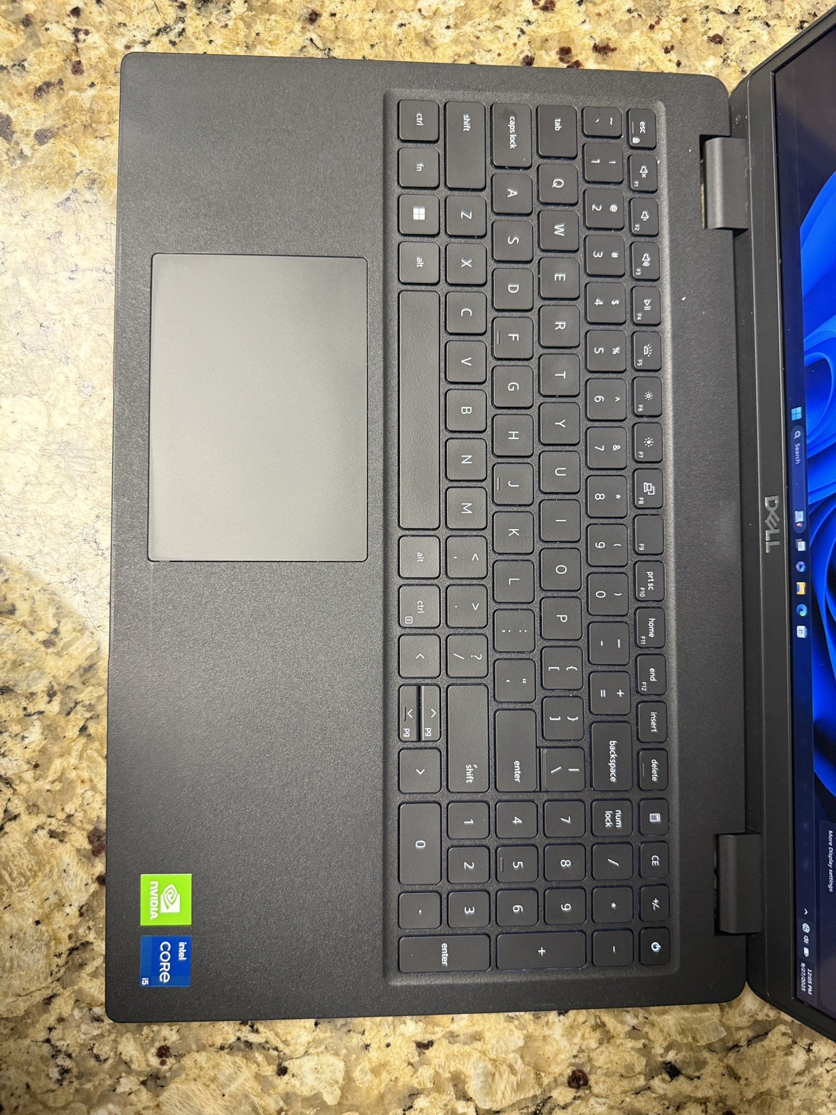 Dell Latitude 3520 15.6 i5-1135G7 2.40GHz 12GB RAM 256 GB SSD NVIDIA MX350
