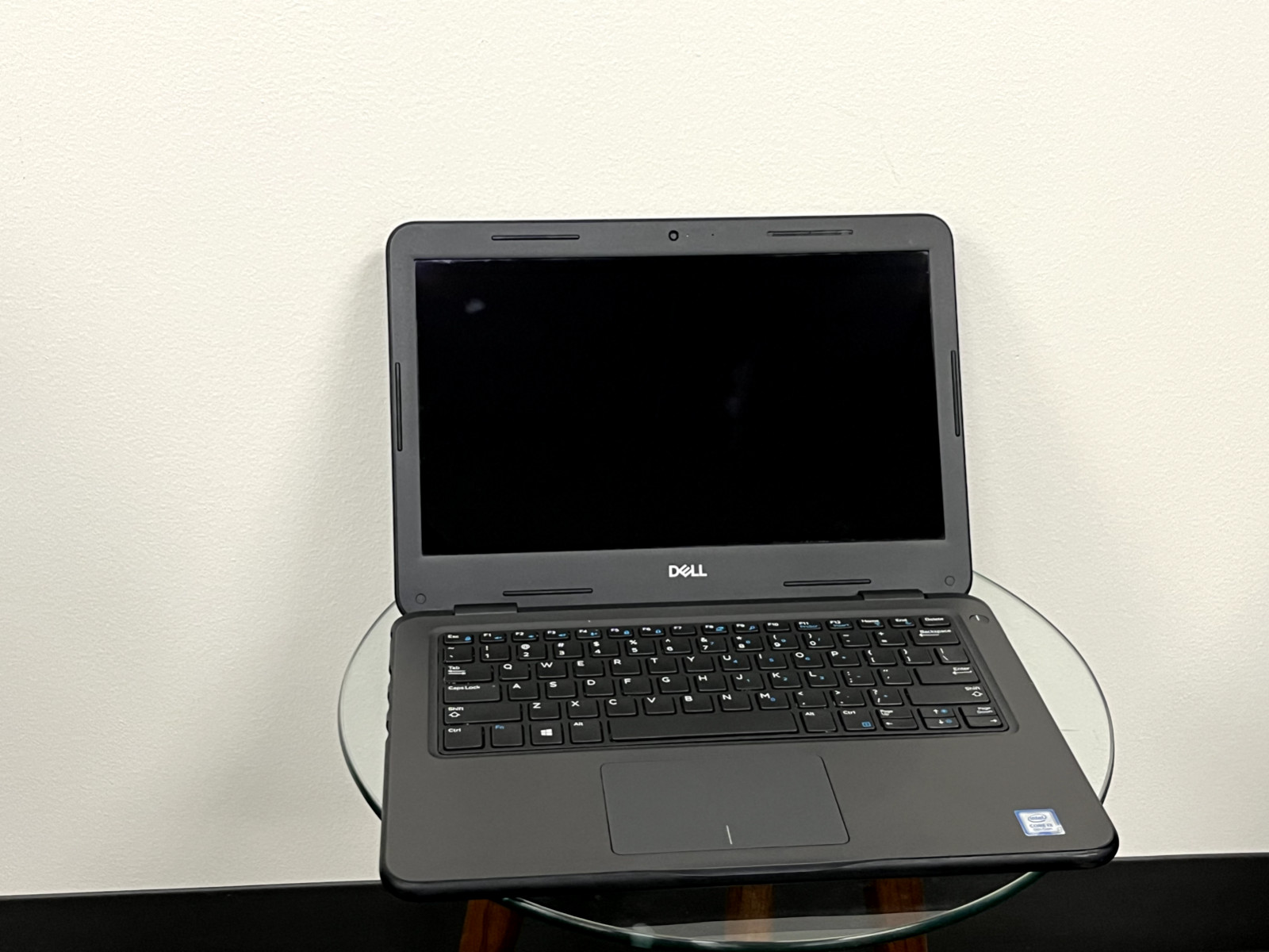 Dell LATITUDE 3310 13.3 8th Gen Intel i5-8265U @ 1.60GHz, 8GB RAM 256GB Win 11
