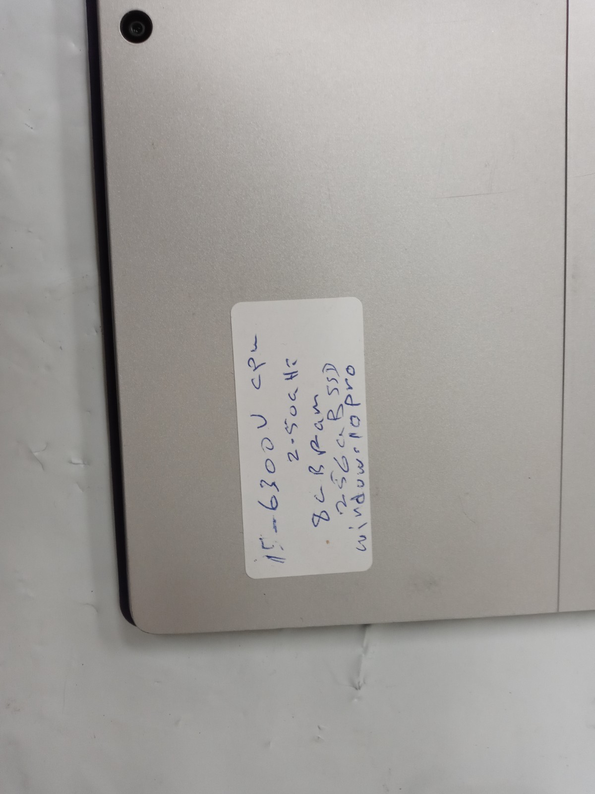 MICROSOFT SURFACE BOOK i5-6300U @ 2.4GHz, 8GB RAM, 256GB SSD, WIN 10 PRO NO AC