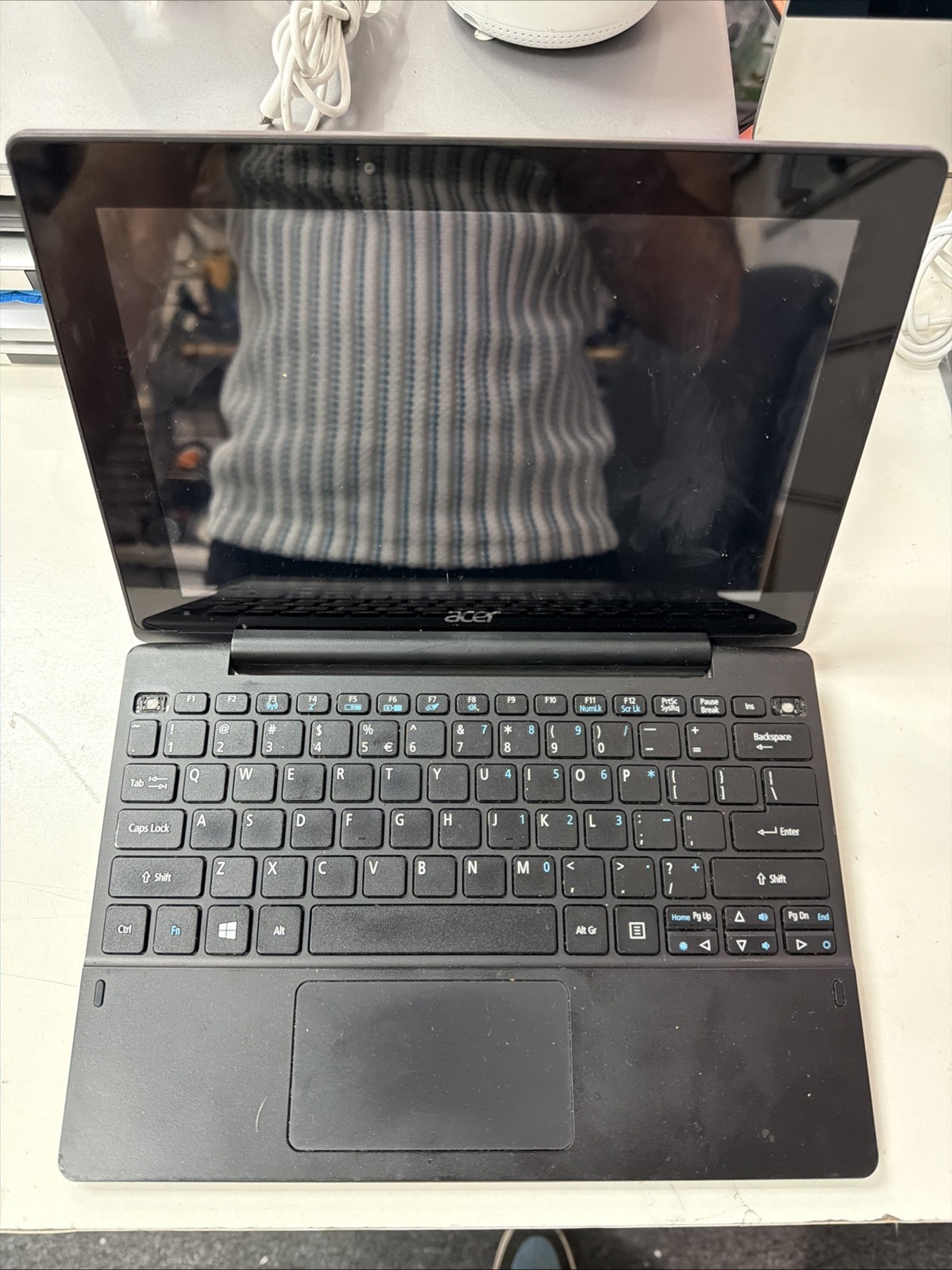 Acer Aspire Switch 10 E 2-in-1 detachable laptop and tablet.