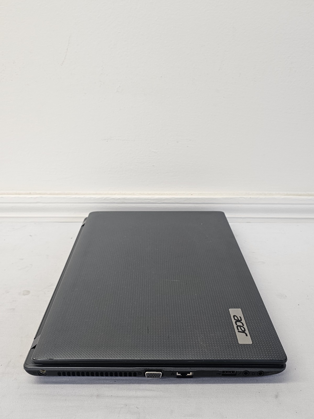Acer Aspire 5250-0450 Laptop – AMD E-350 – 4GB RAM – 320GB – Windows 10