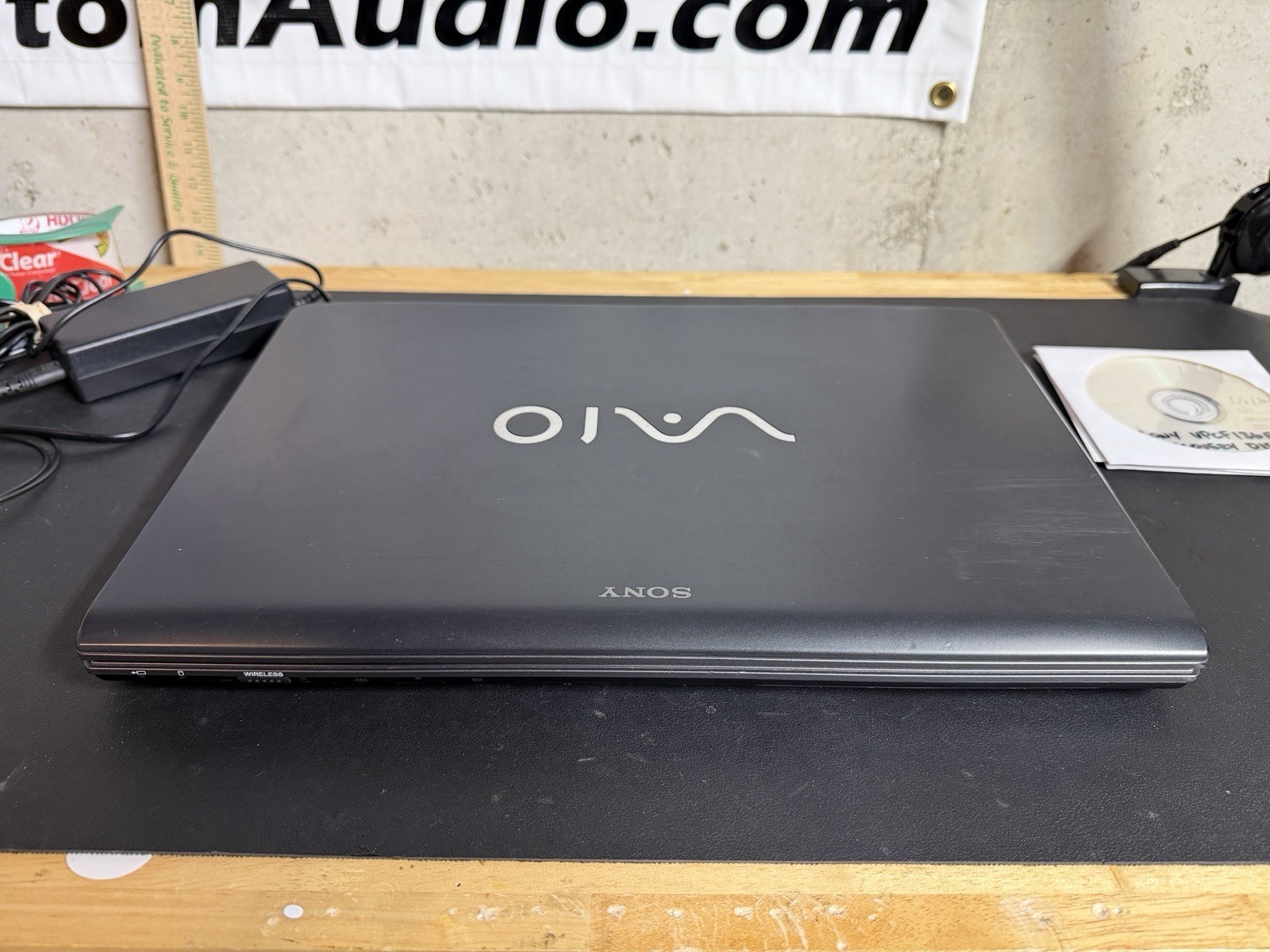 READ! Sony Vaio PCG-81115L Intel i7-720QM 1.73GHz 8GB 240GB SSD Blu-Ray Nvidia