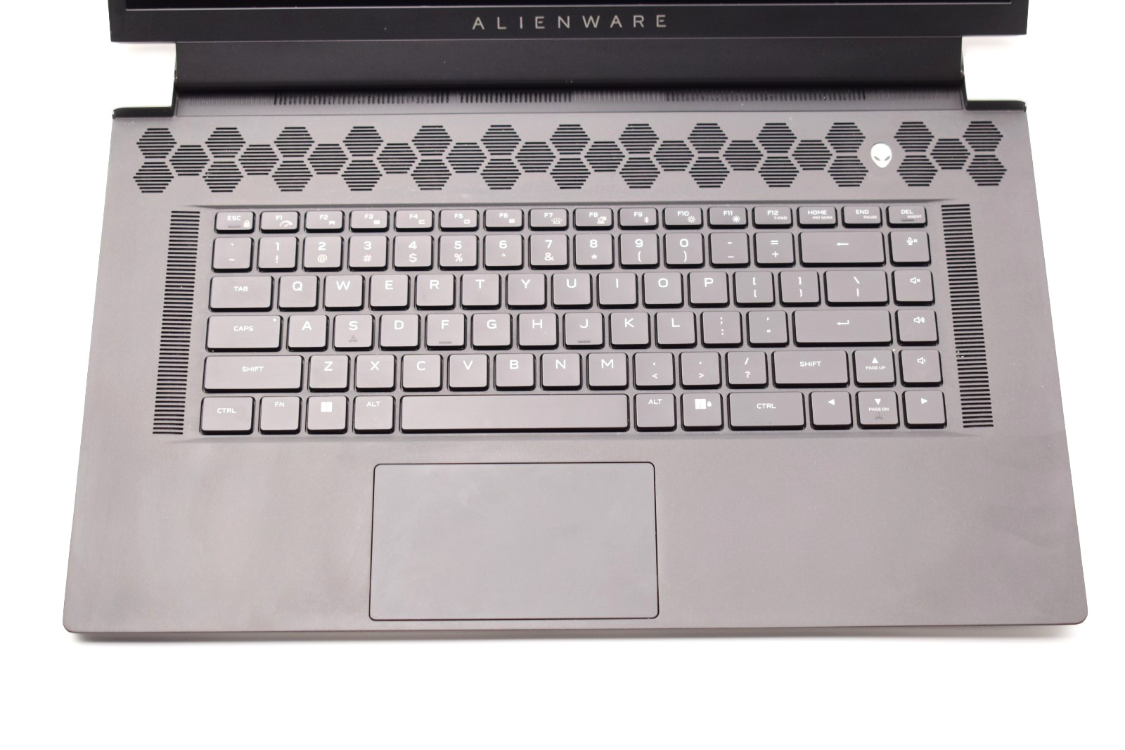 Alienware x17 R2 17.3″ – i7-12700H – 16GB RAM -1TB SSD- RTX 3070 Ti – (UPGRADED)