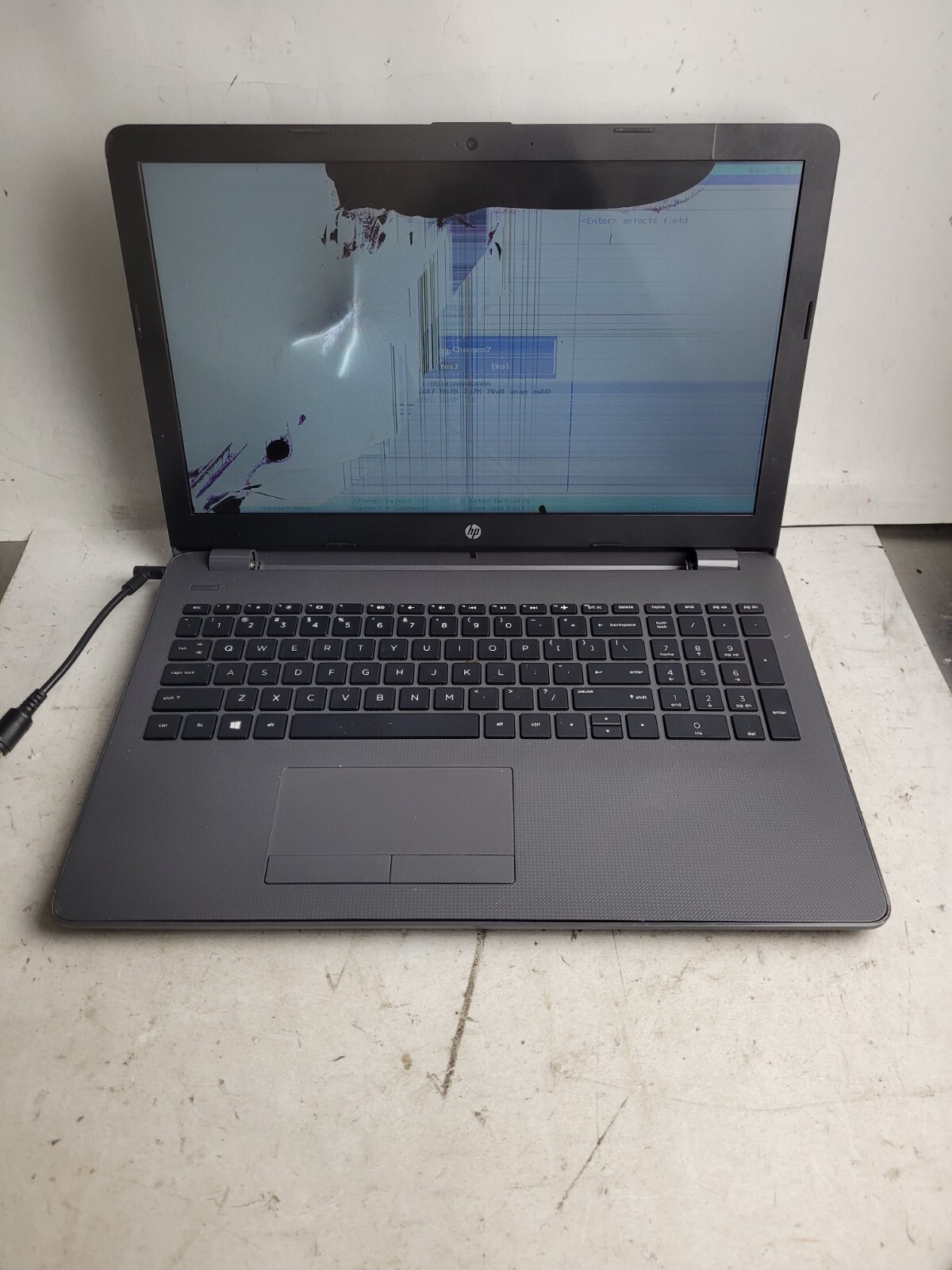 HP 255 G6 Notebook w/AMD A6-9225, 8GB RAM, 15.6″ Laptop for Parts #1870