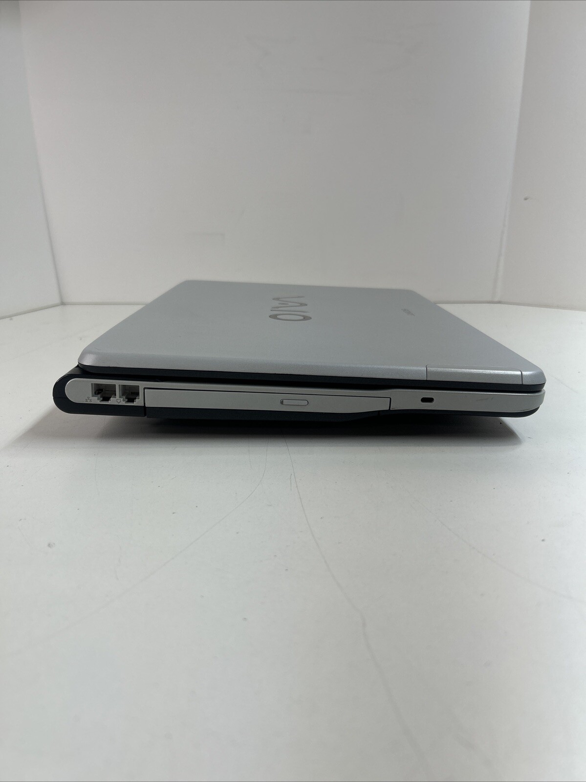 Sony Vaio VGN-FS715 Intel Celeron M370 1.50 GHz 512MB Ram 60GB HDD Win XP
