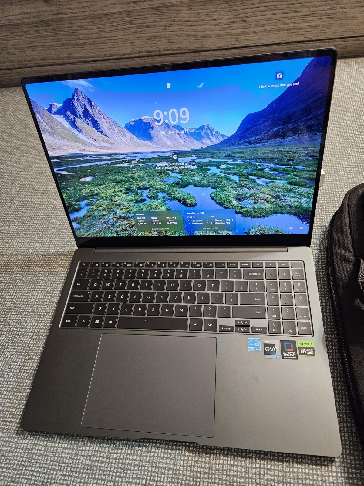 Samsung Galaxy Book3 Ultra 16” (1TB SSD Intel Core i9-13900H 5.4GHz 32GB…