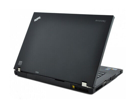 Lenovo W500 core 2 duo T9400 4GB RAM DVD 15.4″ 1680x1050px Ati Radeon HD
