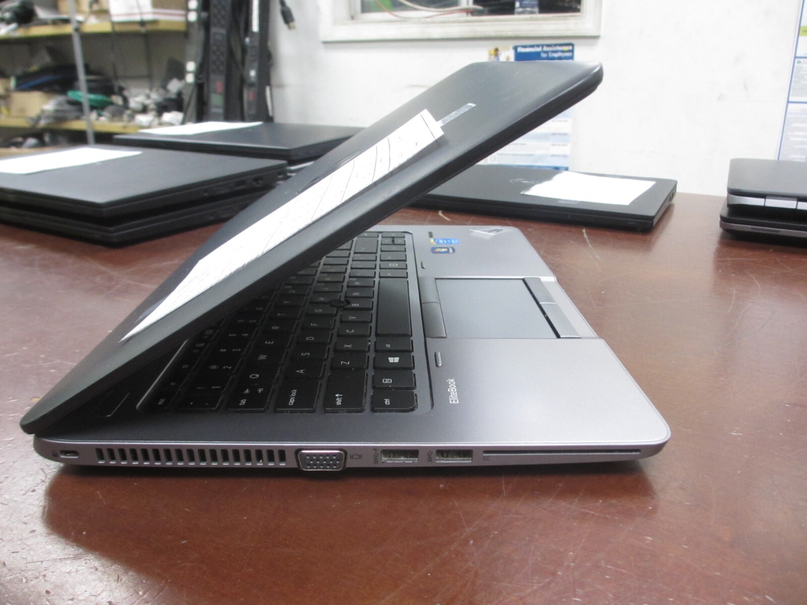 HP EliteBook 840 G2 14″ i5-5300U 2.30Ghz 8GB 320GB WEB-CAM Laptop w/ AC [NO OS]@