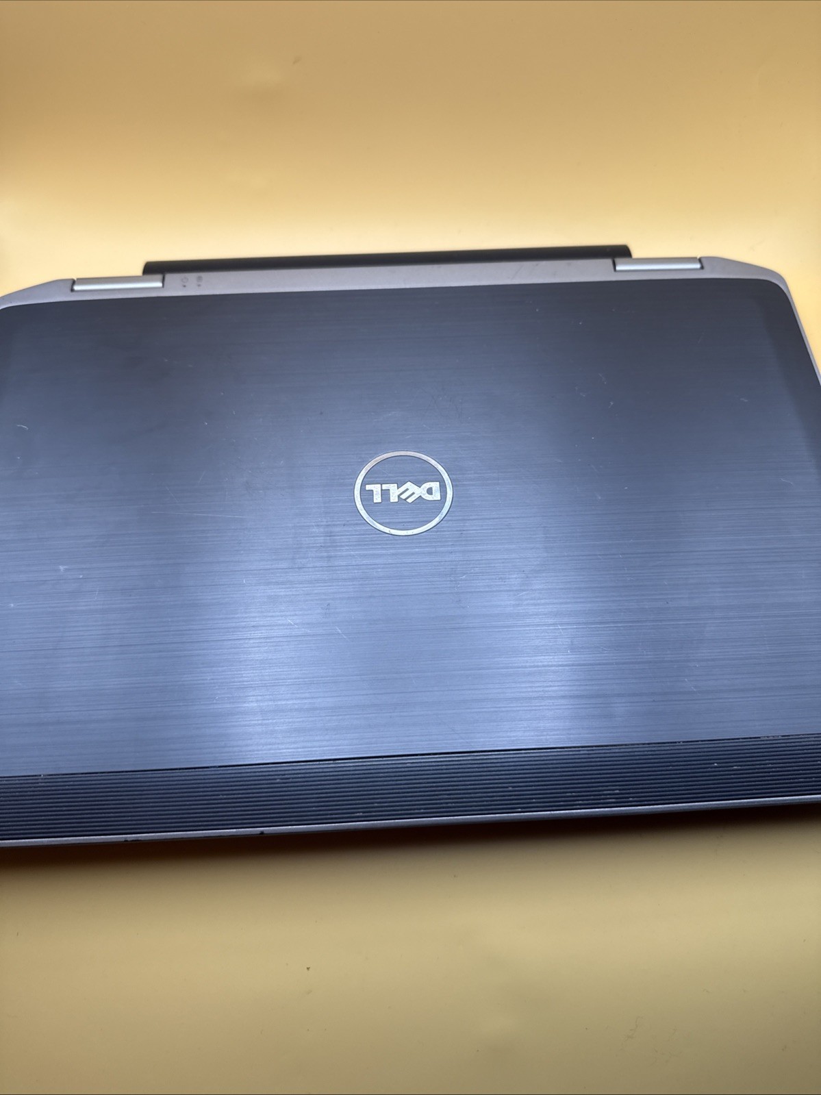 DELL LATITUDE E6320 Laptop w/ Intel Core i5-2520M 2.50 GHZ + 8 GB Parts Only