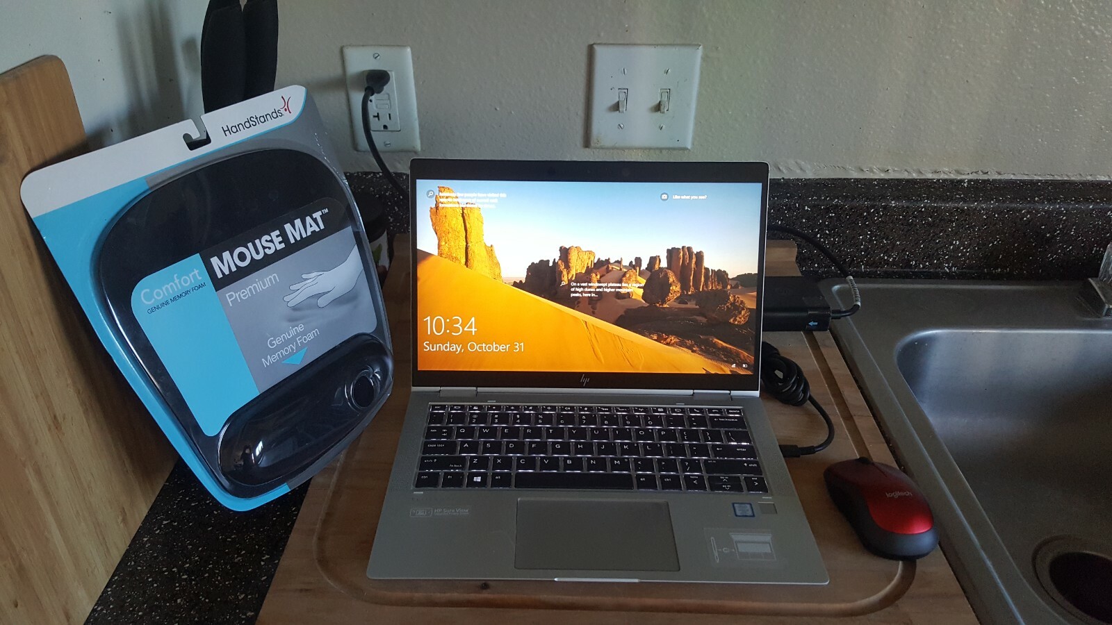 HP EliteBook x360 1040 G6 14 in (512GB SSD, Intel Core i5 8th Gen., 1.60 GHz,…