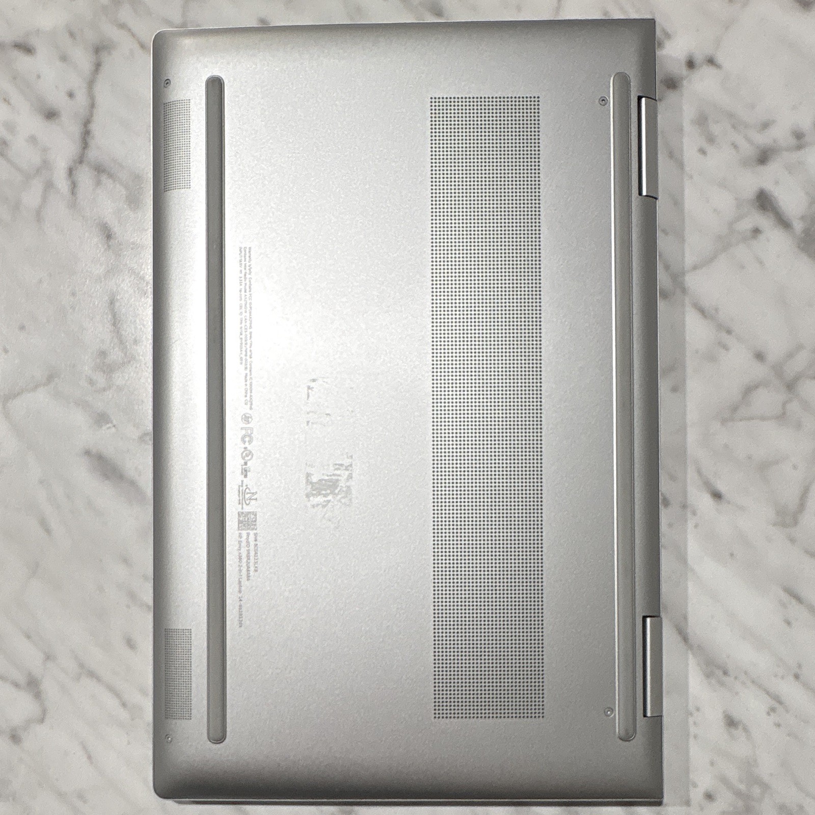 HP ENVY x360 14-es1xxx 2-in-1 14in Core 5 120U 8GB Win 11 Home Silver