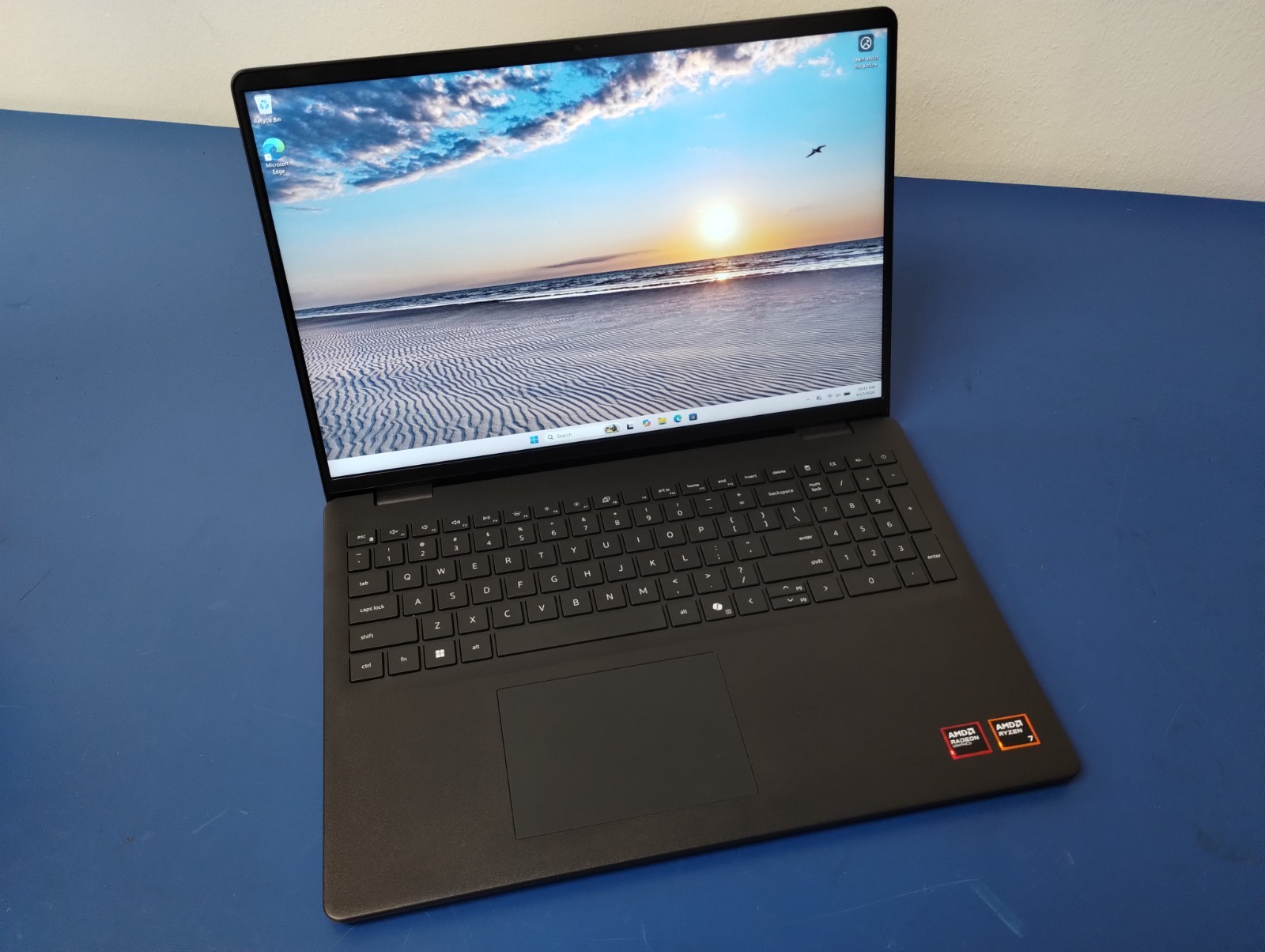DELL 16 DC16255 WRC27, AMD Ryzen 7 250, 3.30 GHz, 16 GB RAM, 1 TB NVMe SSD