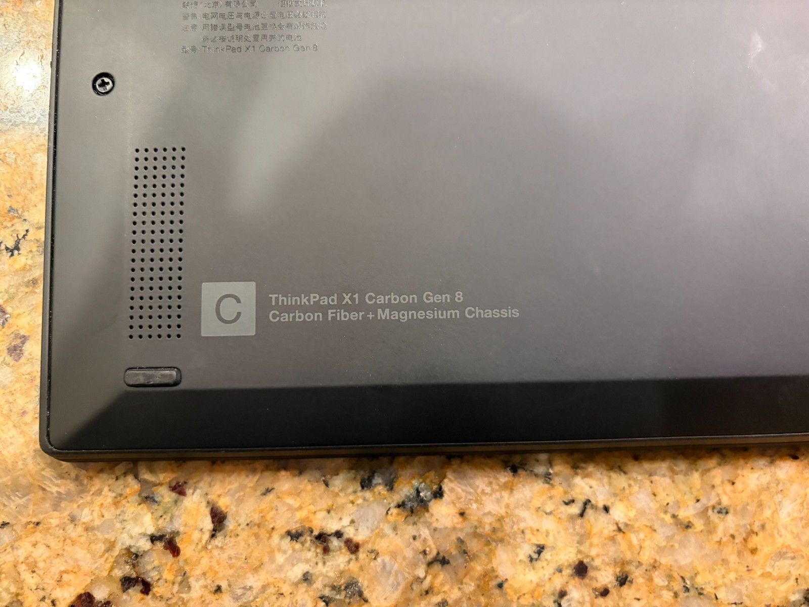 Lenovo ThinkPad X1 Carbon Gen 8 Intel i7 10510U 16GB RAM 512GB SSD 14″ FHD