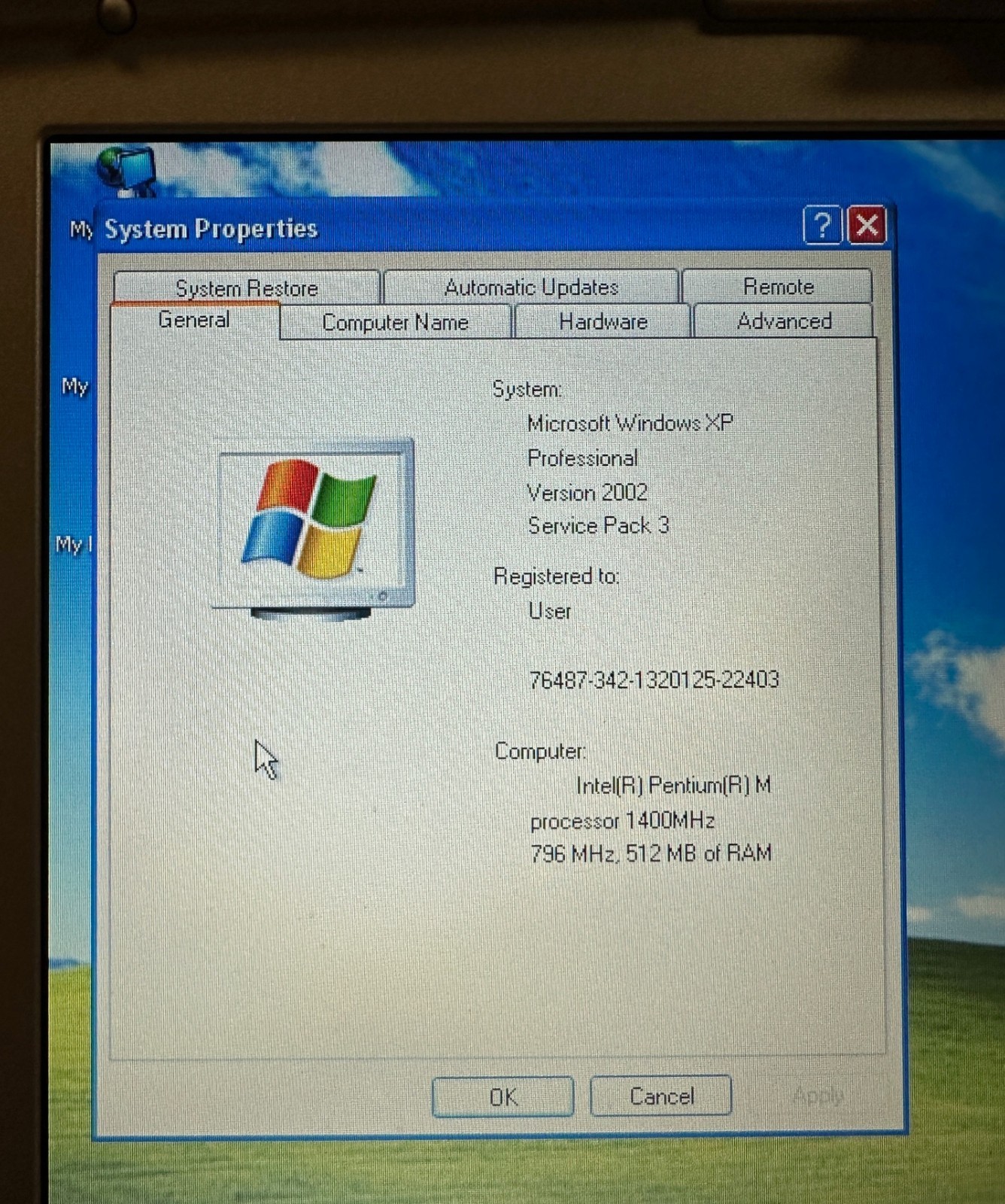 Dell Latitude D505 1.4GHZ 512MB RAM 40GB HDD WINDOWS XP PRO AC ADAPTER CDRW WIFI