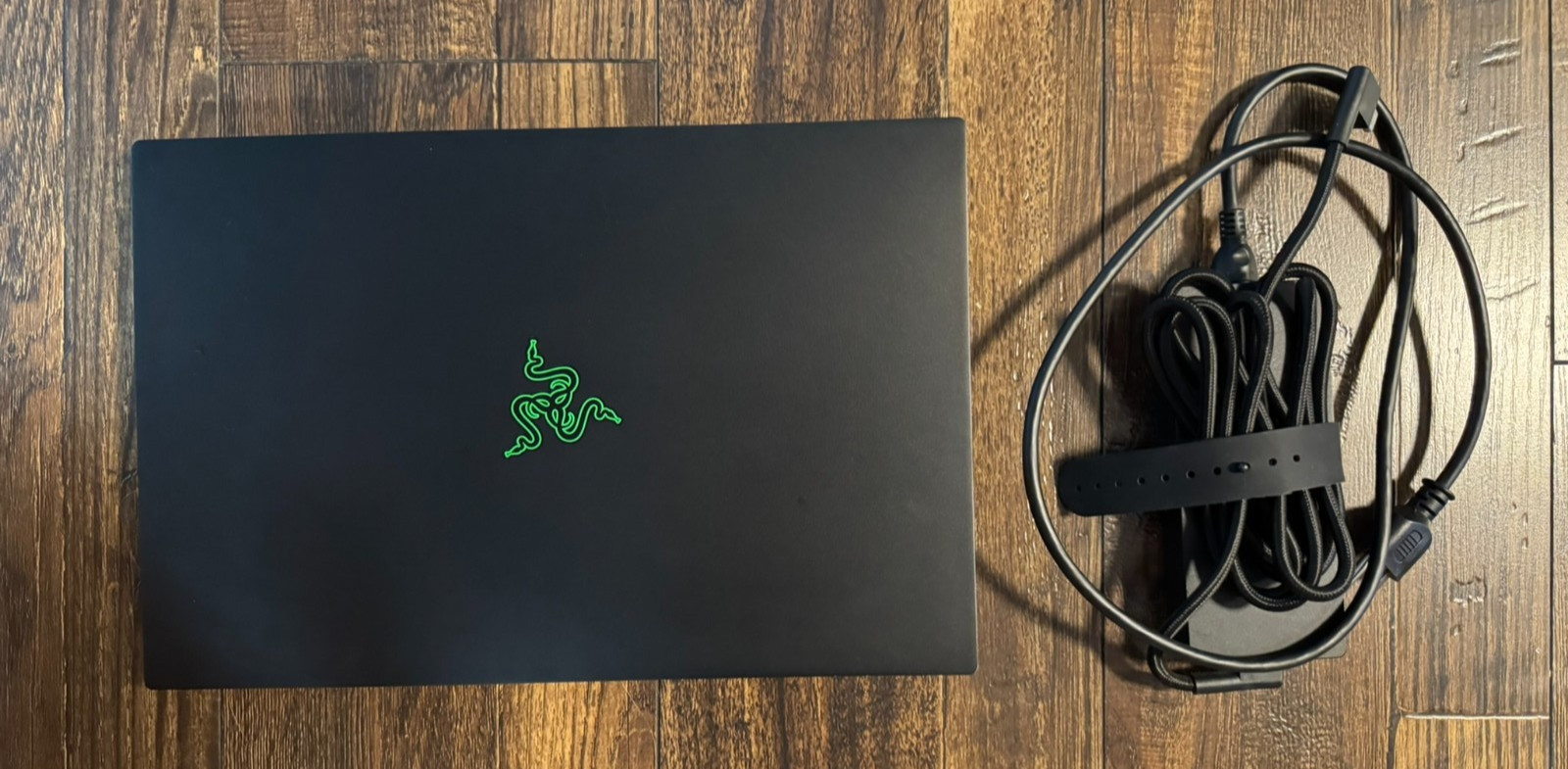 Razer Blade 15 (2018) RZ09-02385 i7-8750H 2.2GHz 16GB RAM 512GB SSD GTX 1060