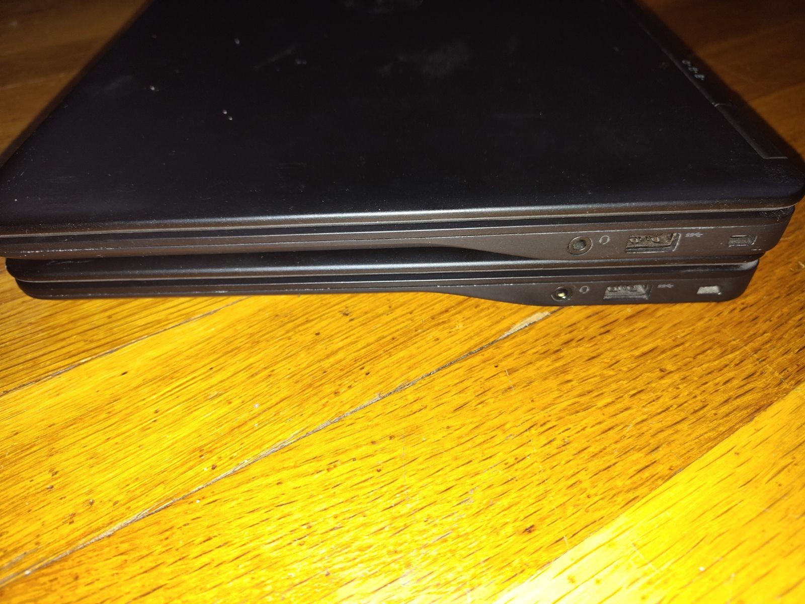 2x Dell Latitude E7450 Ultrabook BROKEN/WONT TURN ON/NO RAM/OS/HDD/COVER/CHARGER