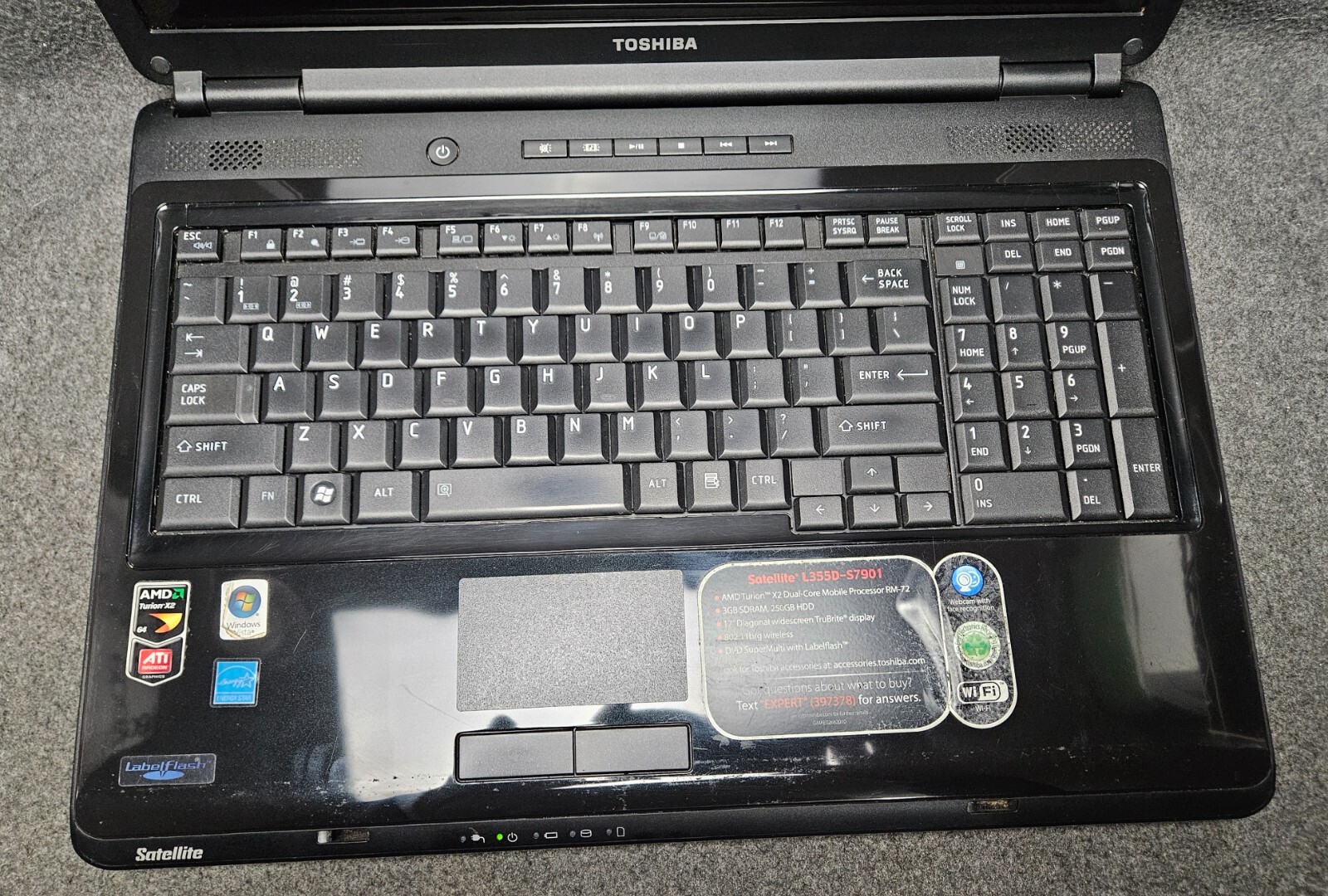 17.1” Toshiba Satellite L355D-S7901 Laptop w/ Power Supply – For Parts/Salvage