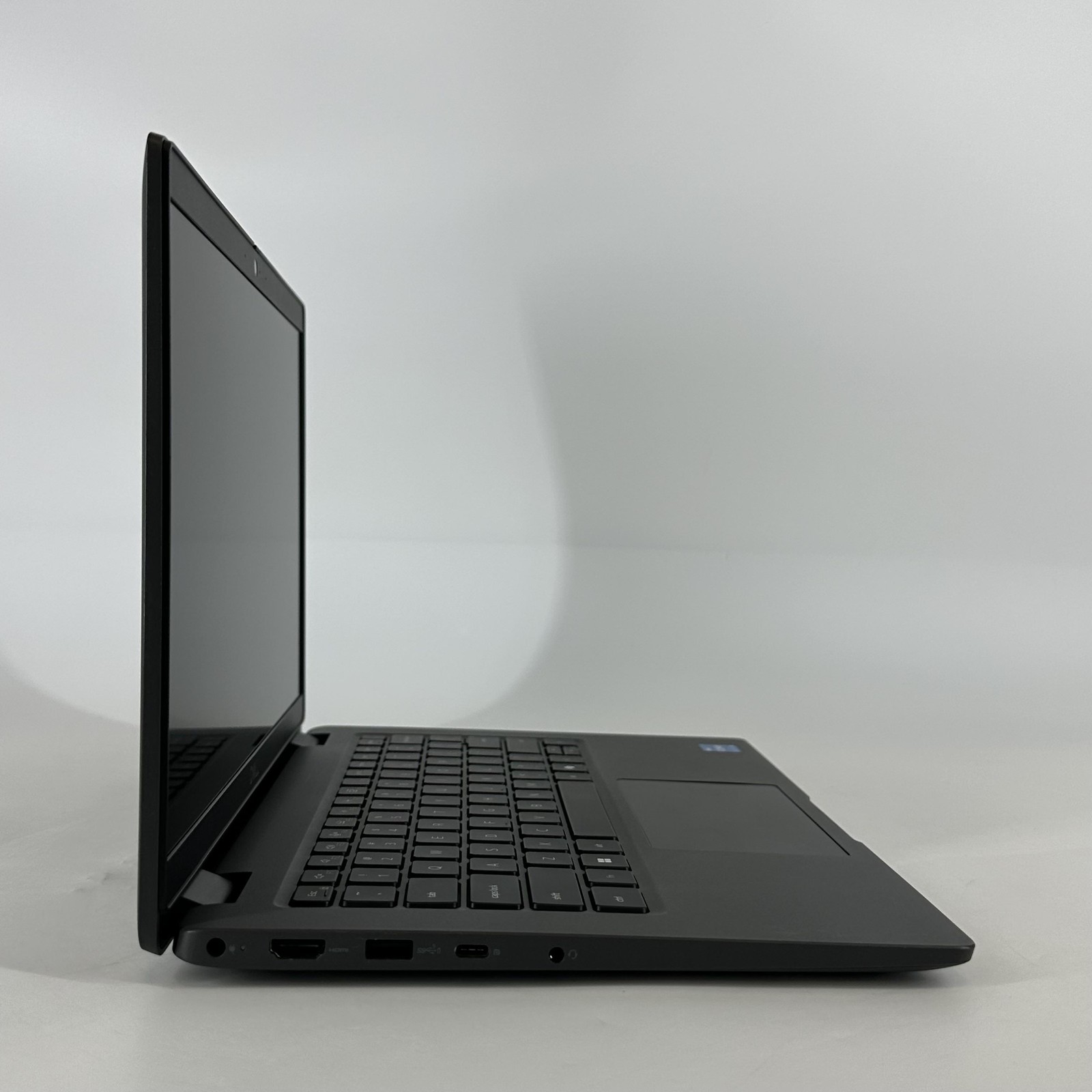 Dell Latitude 3450 14 Gray FHD 1.3 GHz i5-1335U 16GB 256GB SSD Good