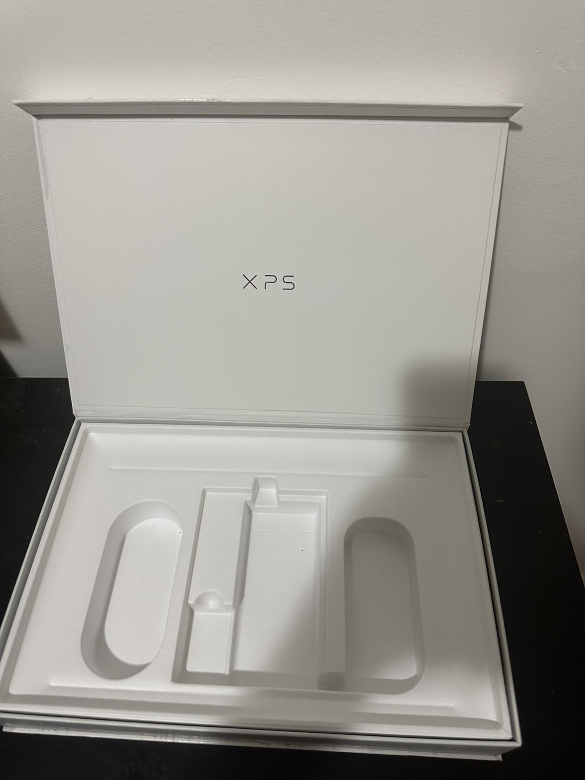 Dell XPS 15 9520 i7-12700h, 1TB SSD, OLED Touchscreen, 64 GB RAM