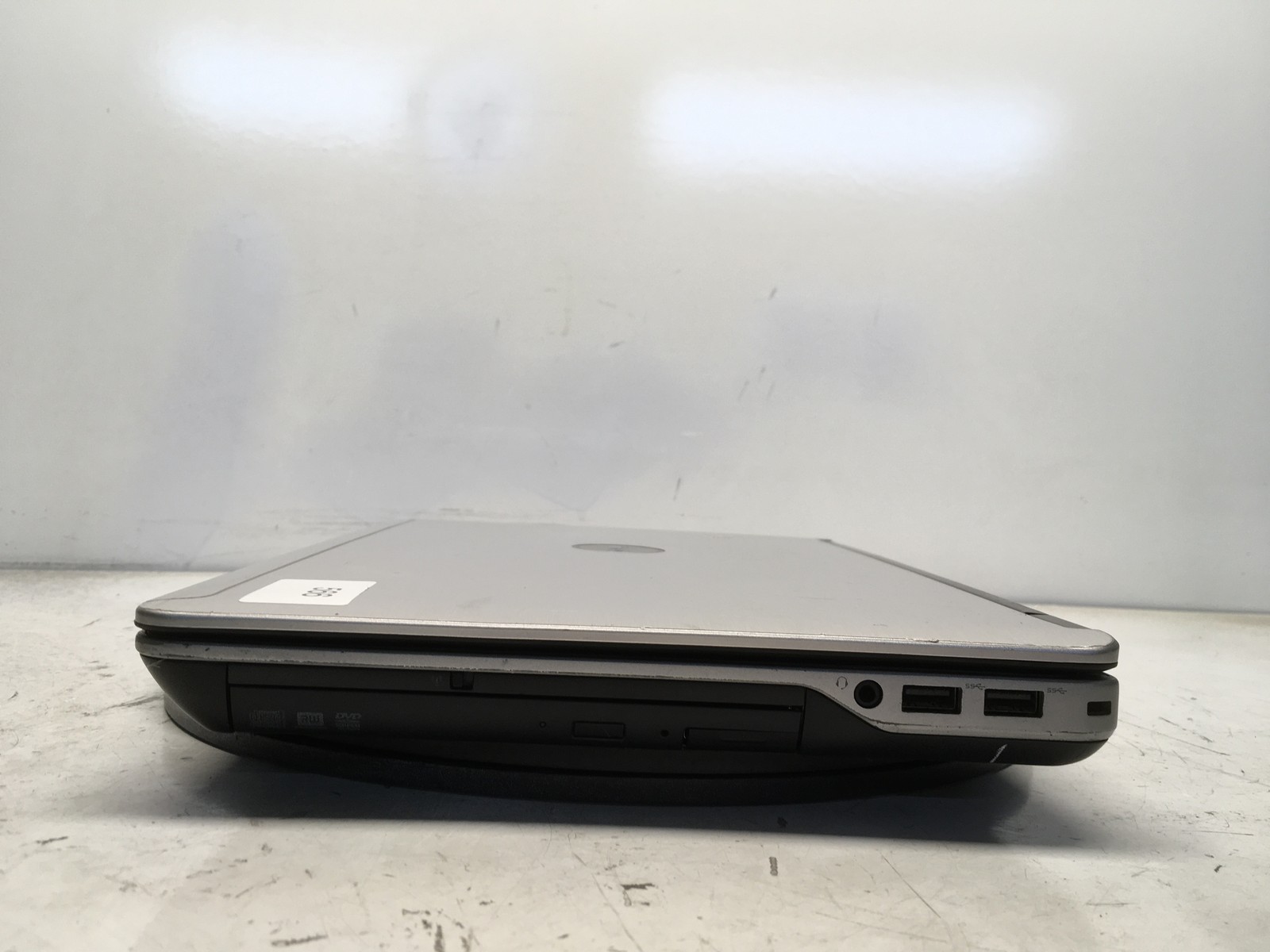 Dell Latitude E6440 Intel i5-4310M 2.7GHz 4 GB NO HDD No Batt