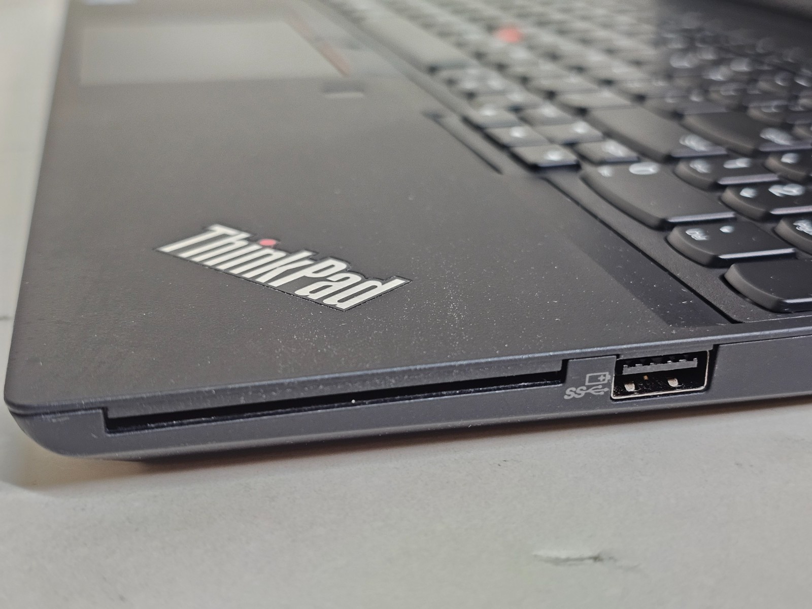 Lenovo ThinkPad T15 Laptop – 2.6 GHz i5-1145G7 16GB 512GB 15.6″ Touchscreen SP10