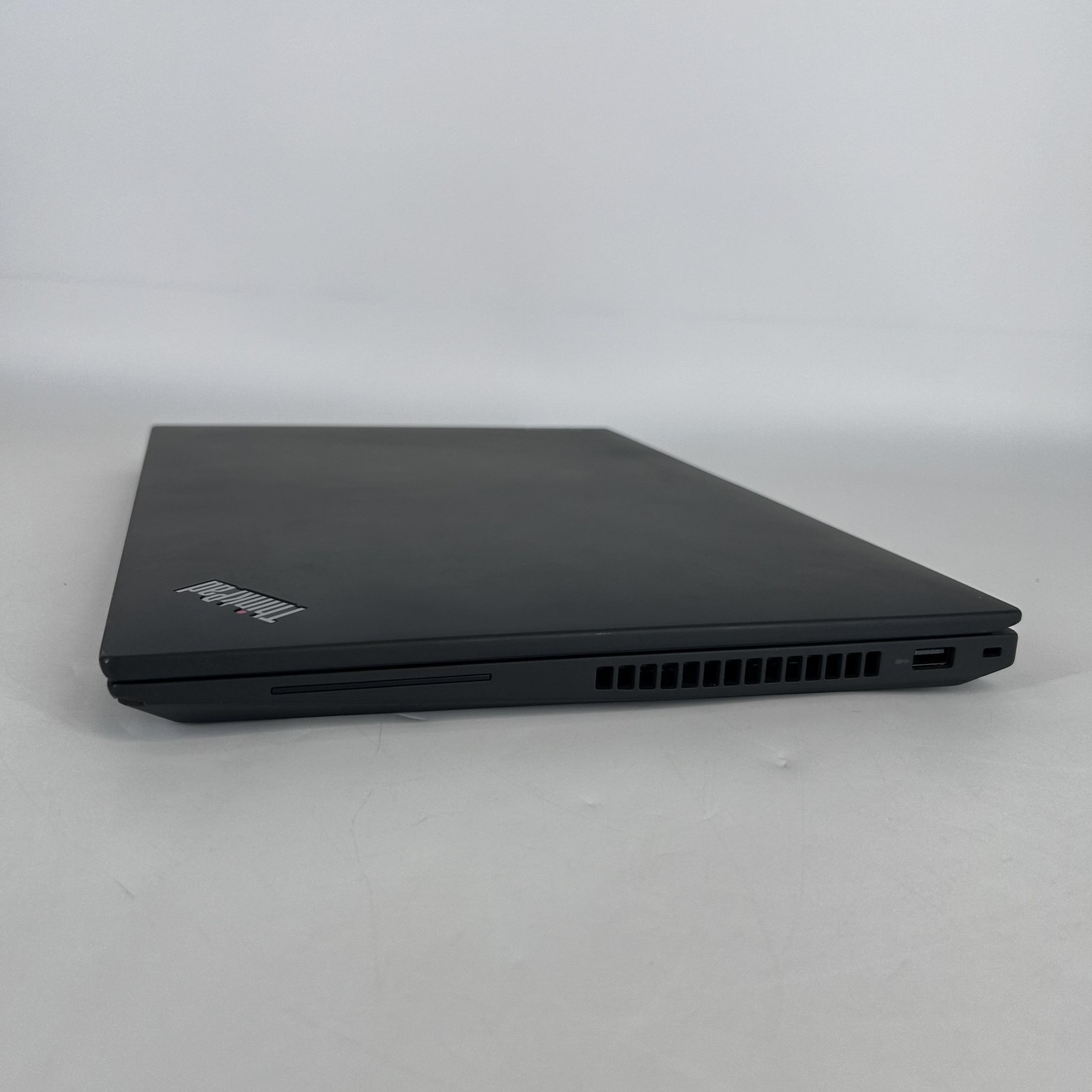 Lenovo ThinkPad P16s Gen 1 2K 1.8 GHz i7-1280P 48GB 1TB NVIDIA T550 FRAME SPLIT