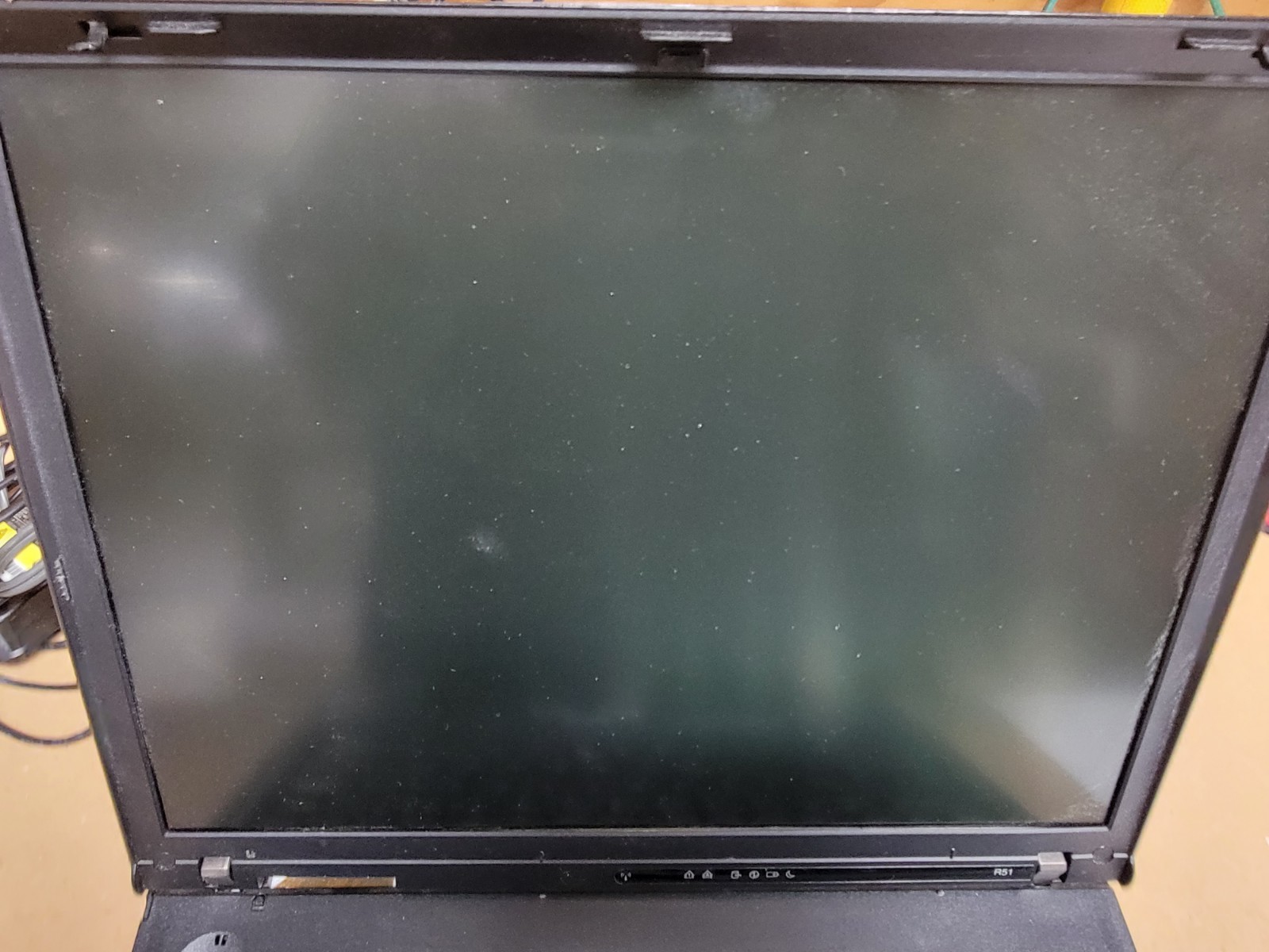 IBM THINKPAD R51 LAPTOP – PARTS ONLY – SEE DESCRIPTION – #101