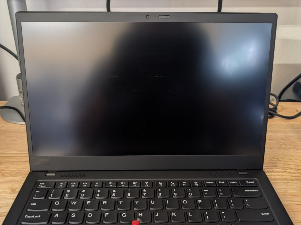 Lenovo X1 Carbon i7-10610 2.3GHz 16GB RAM 512GB SSD Win11Pro w/ Charger