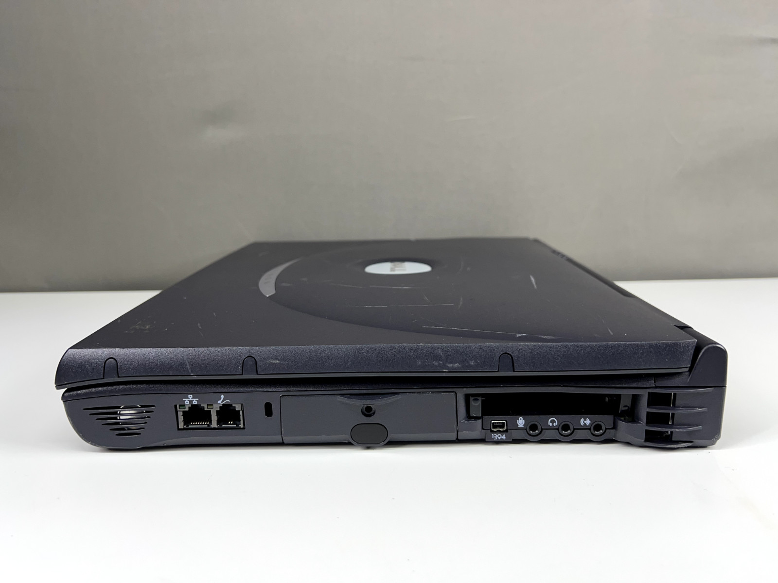 Dell Inspiron 8100 PP01X – 40GB HDD – Powers On No Display Shuts Off For Parts