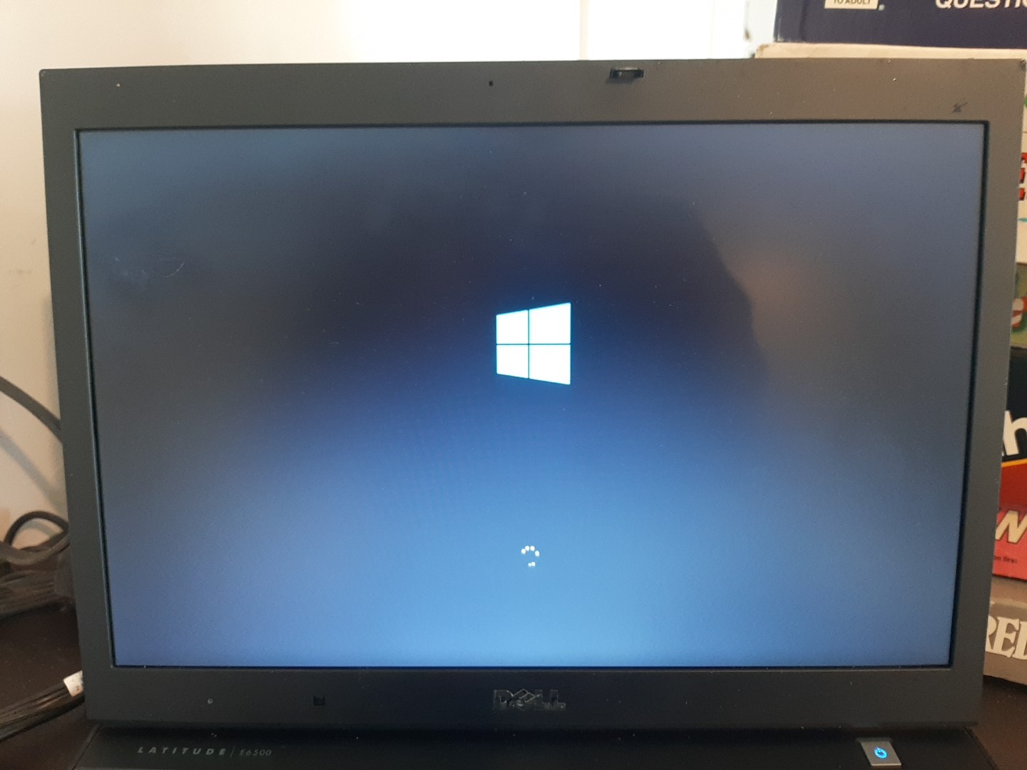 Dell Latitude E6500 Intel 2 Core Duo Inside w/ Power Cord, Powers Up